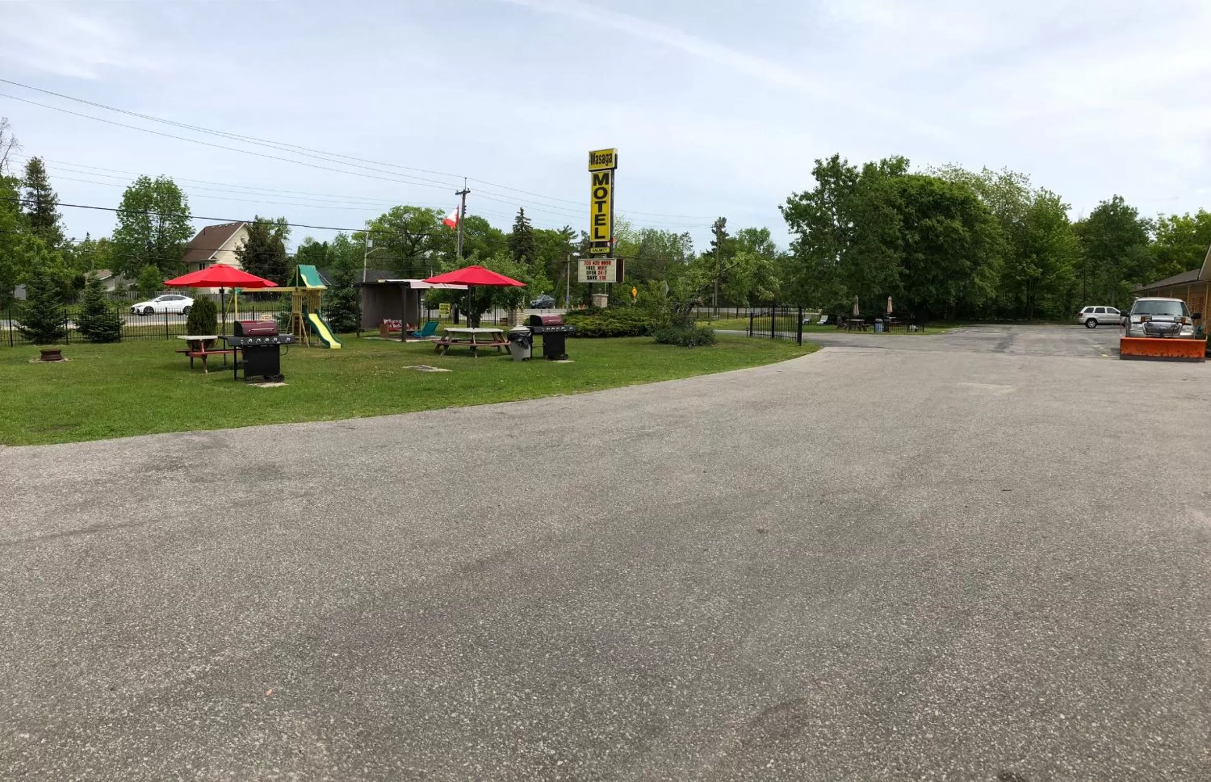 Property building, Other Activities in Wasaga Motel Inn