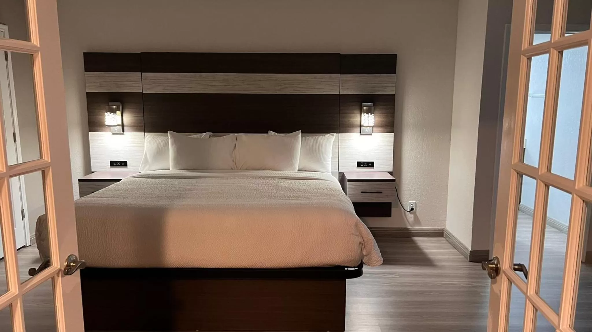 Bedroom, Bed in La Quinta Inn Lexington-Horse Park