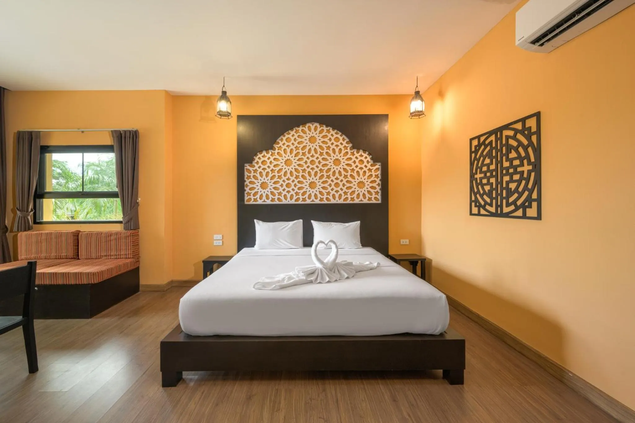 Bed in Anchanlina Hotel - SHA Plus