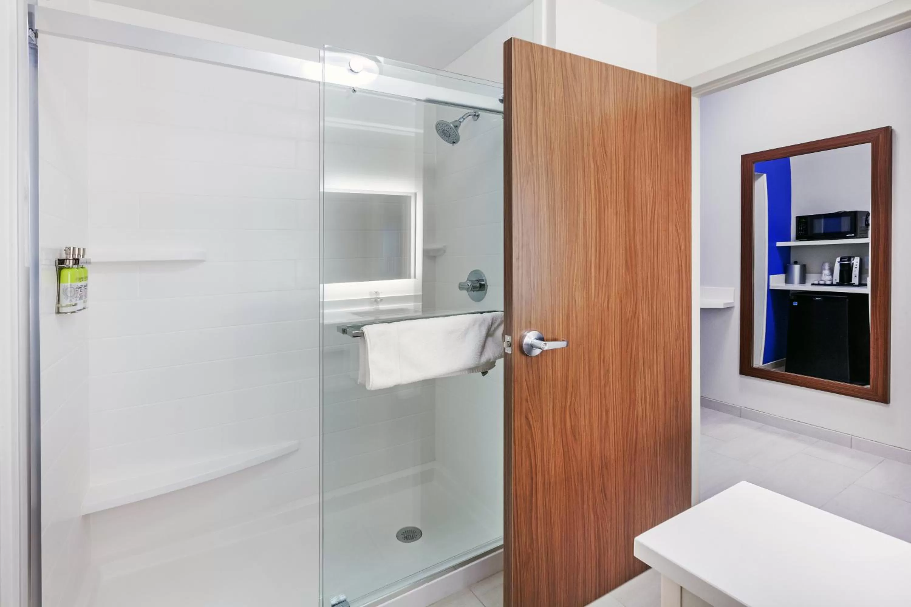 Bathroom in Holiday Inn Express & Suites - Tulsa Northeast - Owasso by IHG