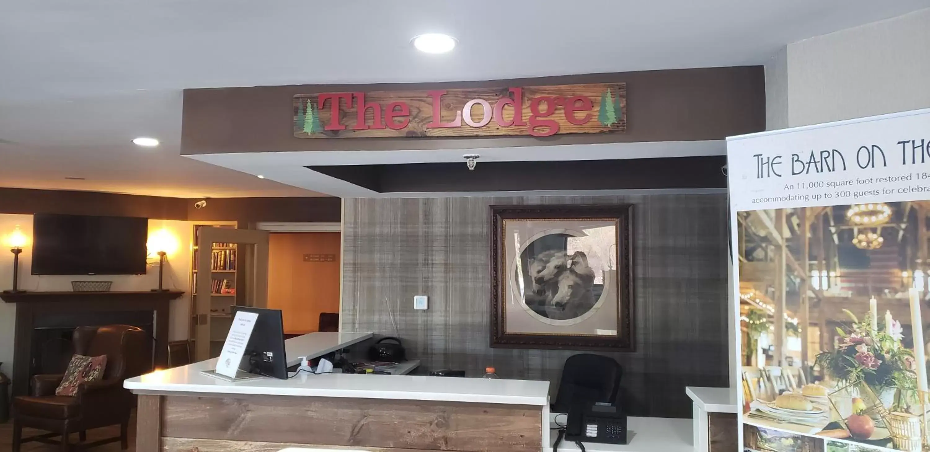 Standard King Room - Lodge Building Off Site in The Common Man Inn, Spa & Lodge Standard King Room - Lodge Building Off Site in The Common Man Inn, Spa & Lodge