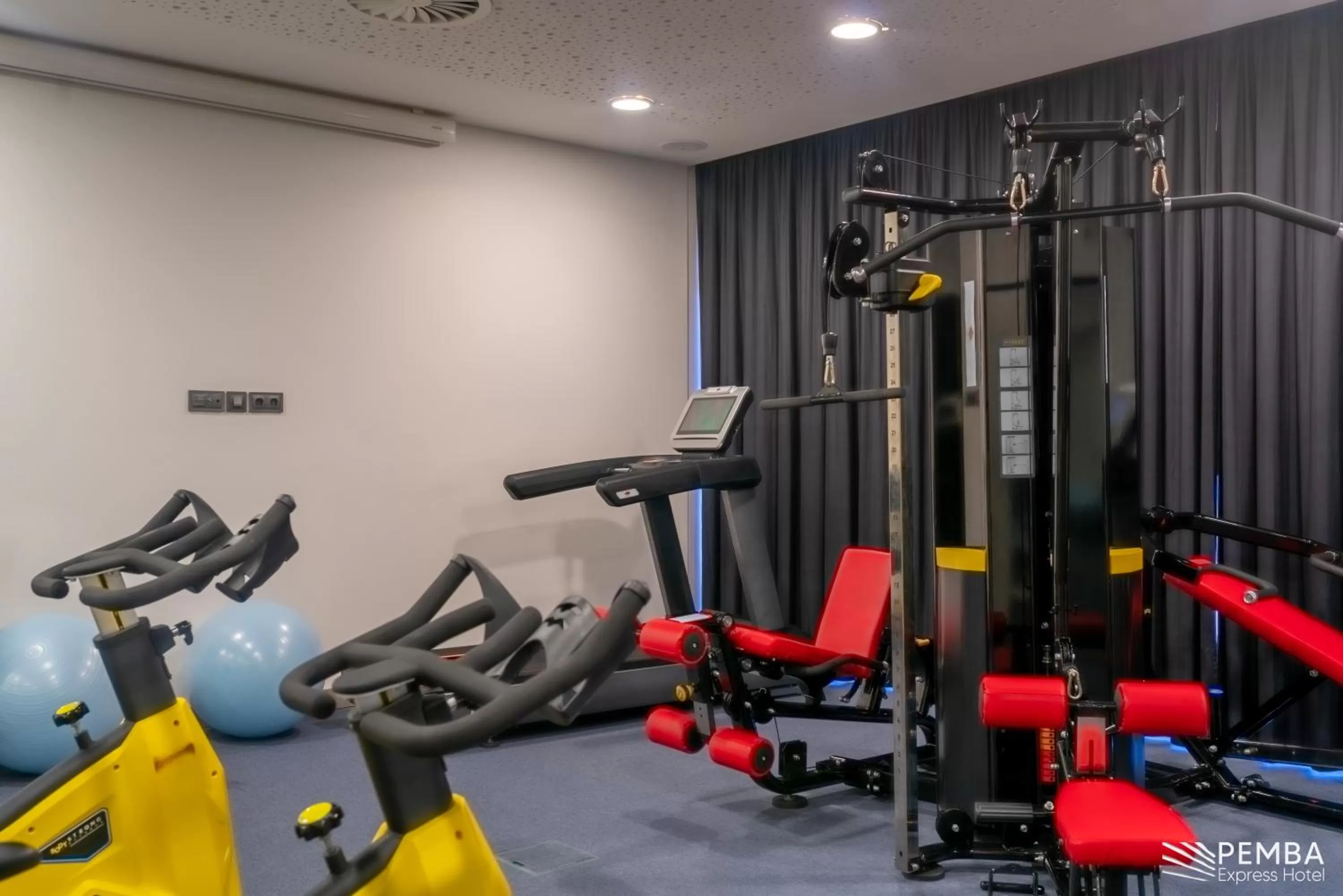Fitness centre/facilities in Pemba Express Hotel