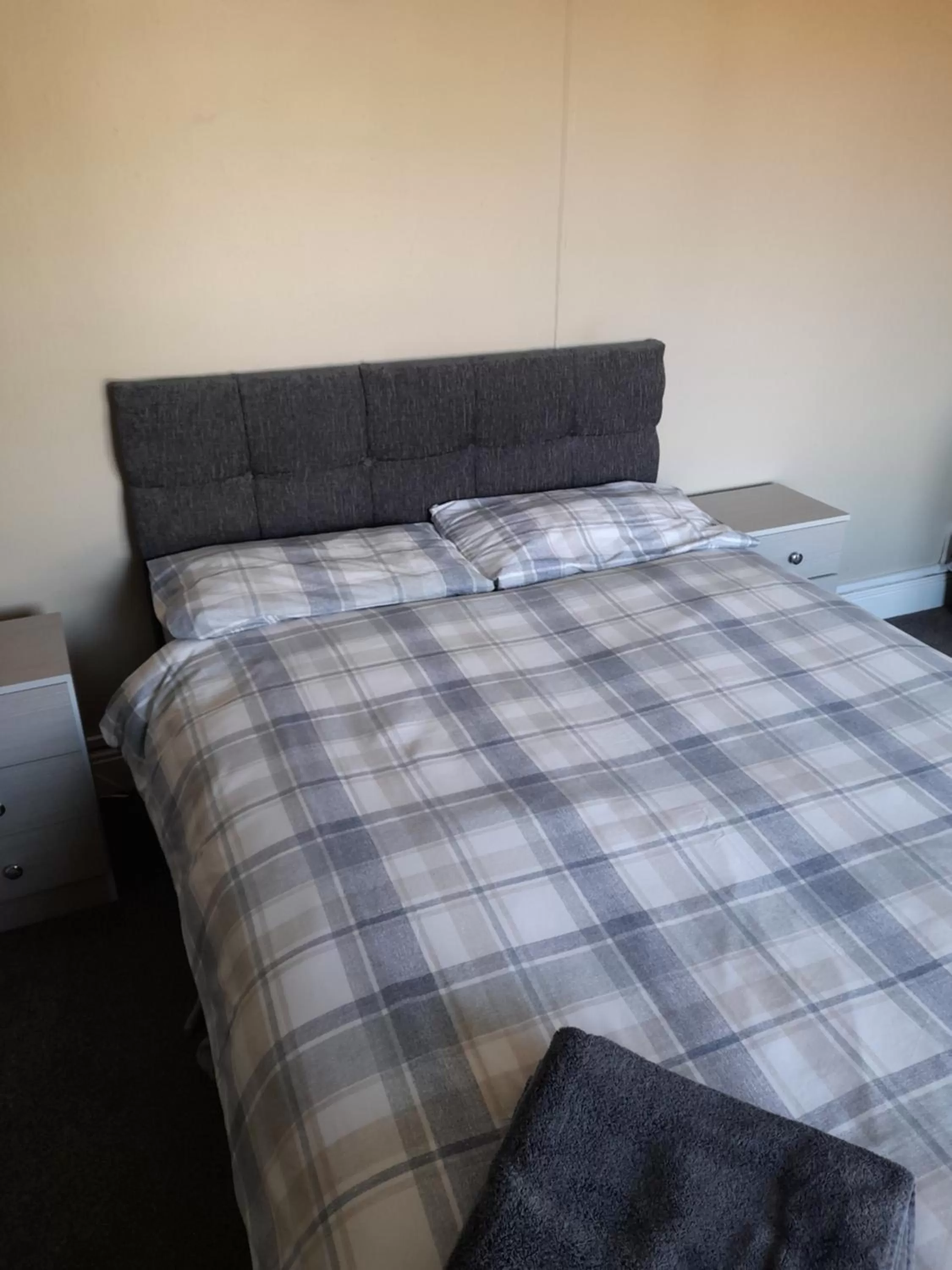 Bed in Black Bull Inn