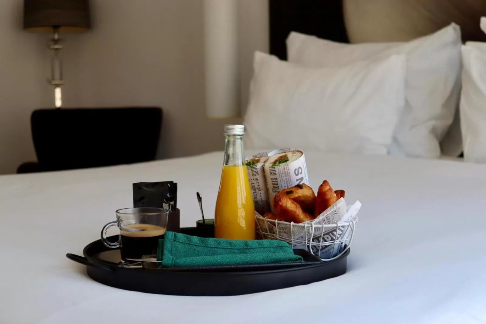 Breakfast, Bed in Savoy Sea Side Hotel