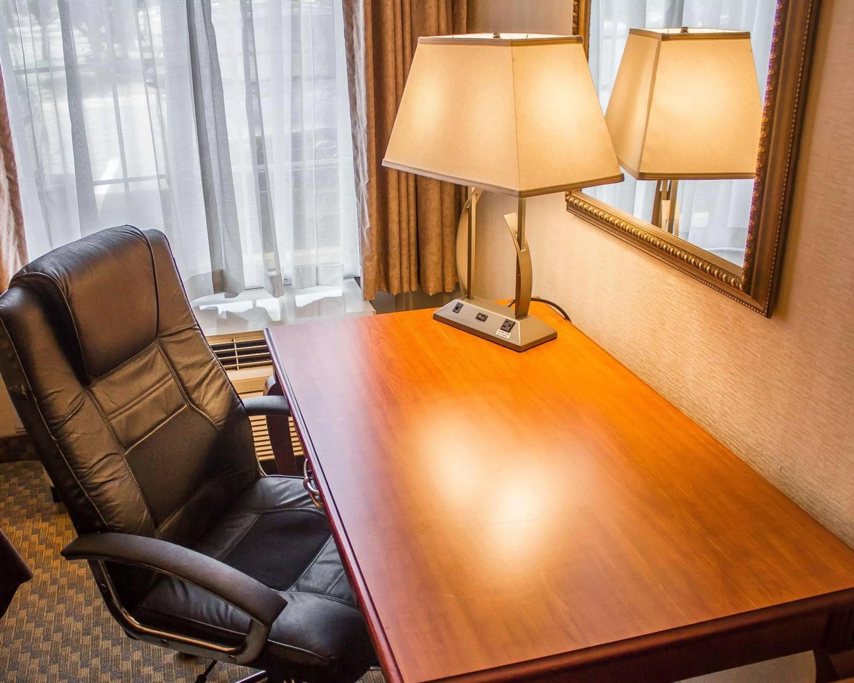 Photo of the whole room in Comfort Inn Wethersfield - Hartford