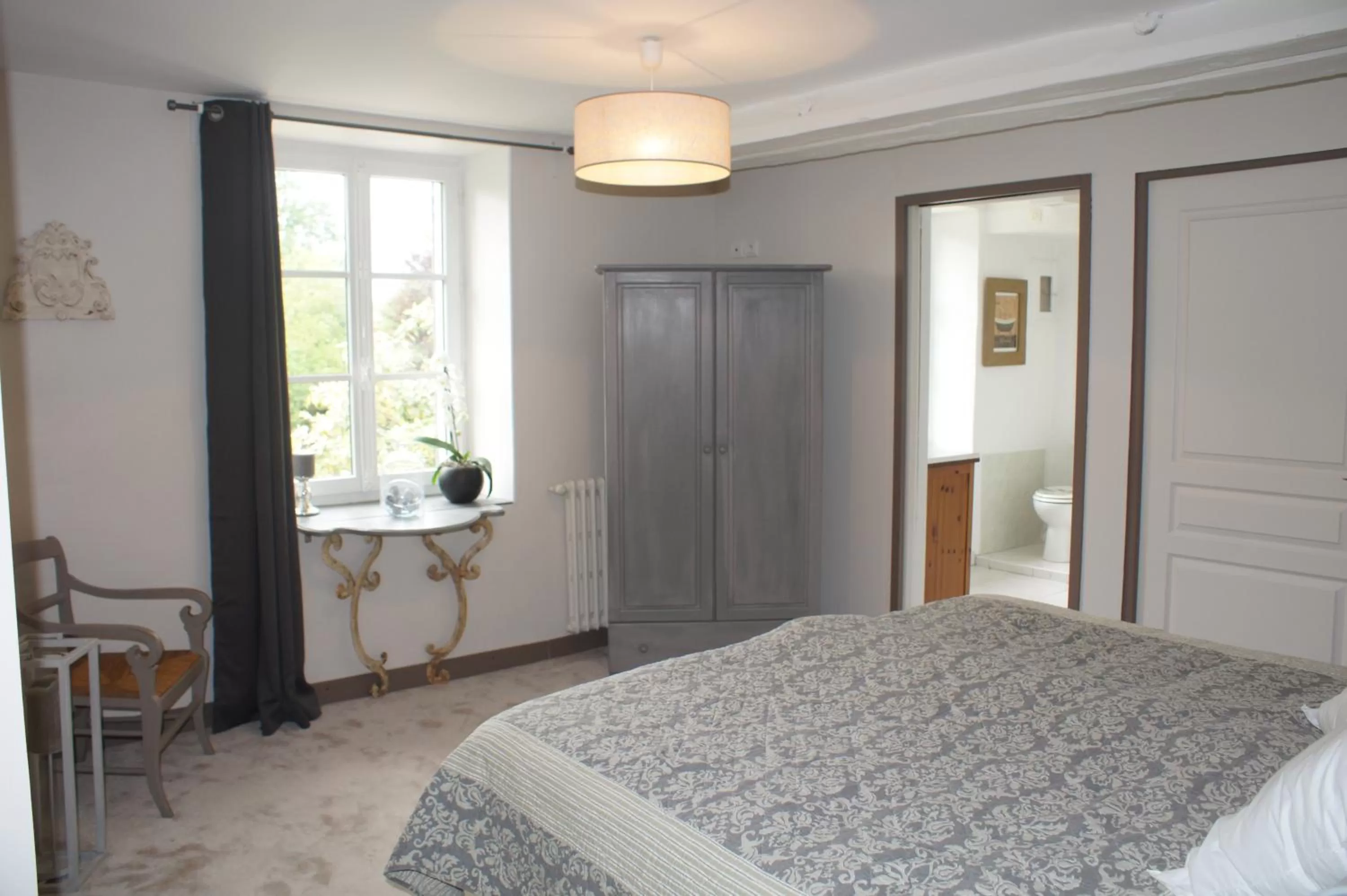 Bed in Le Moulin 1826