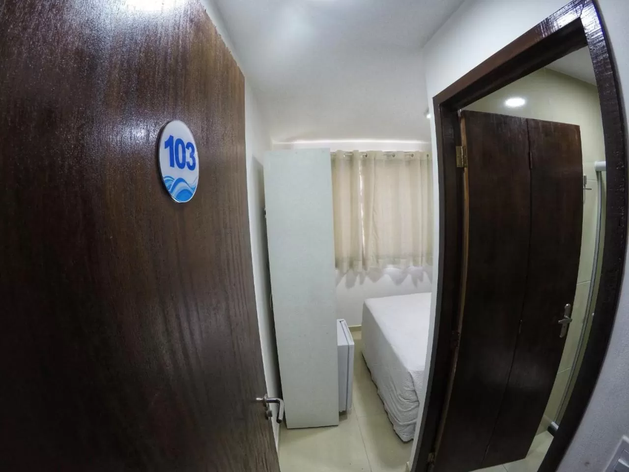 Bathroom, Bed in Pousada Kanoas