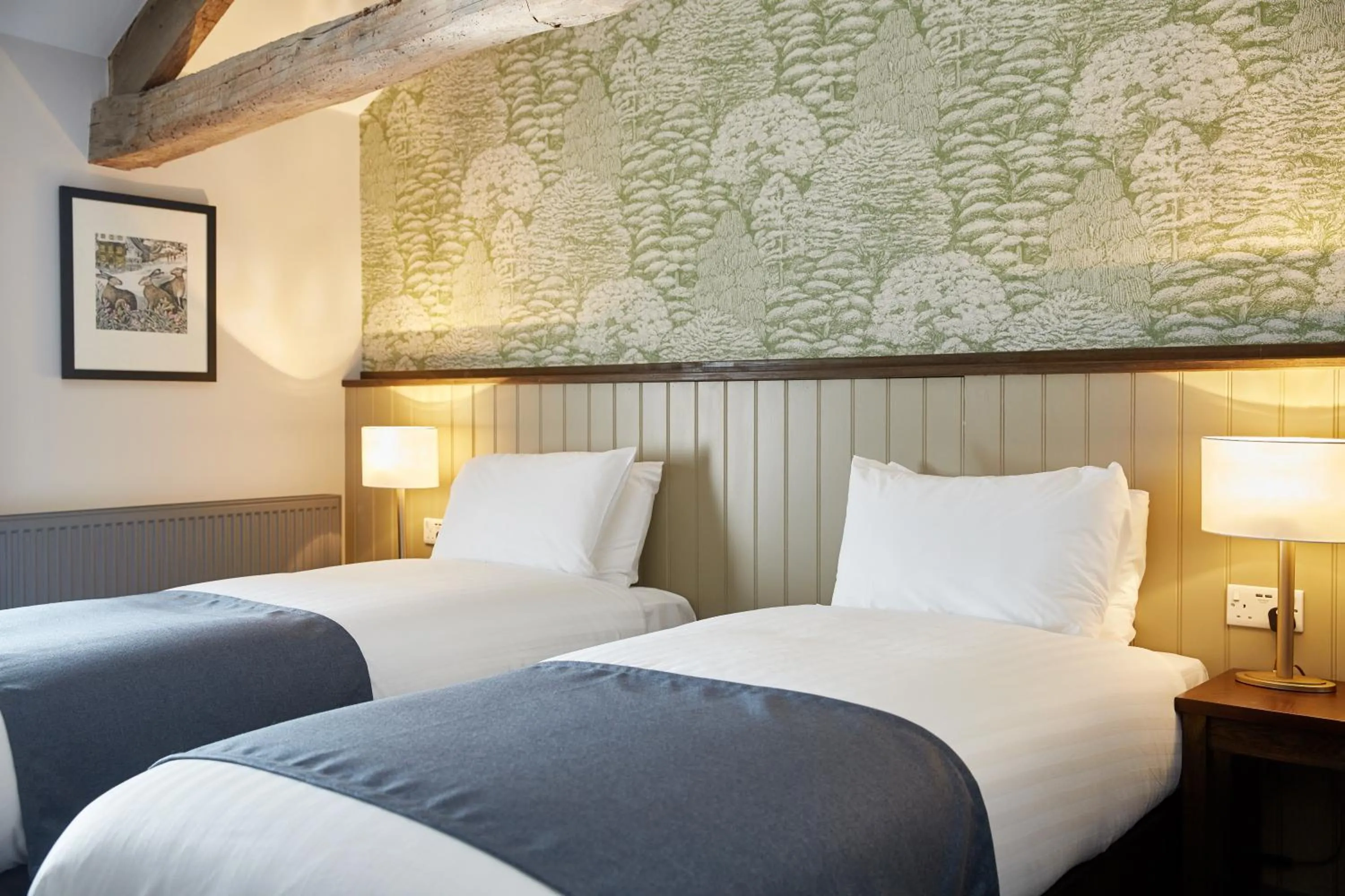 Bed in Kings Head by Chef & Brewer Collection