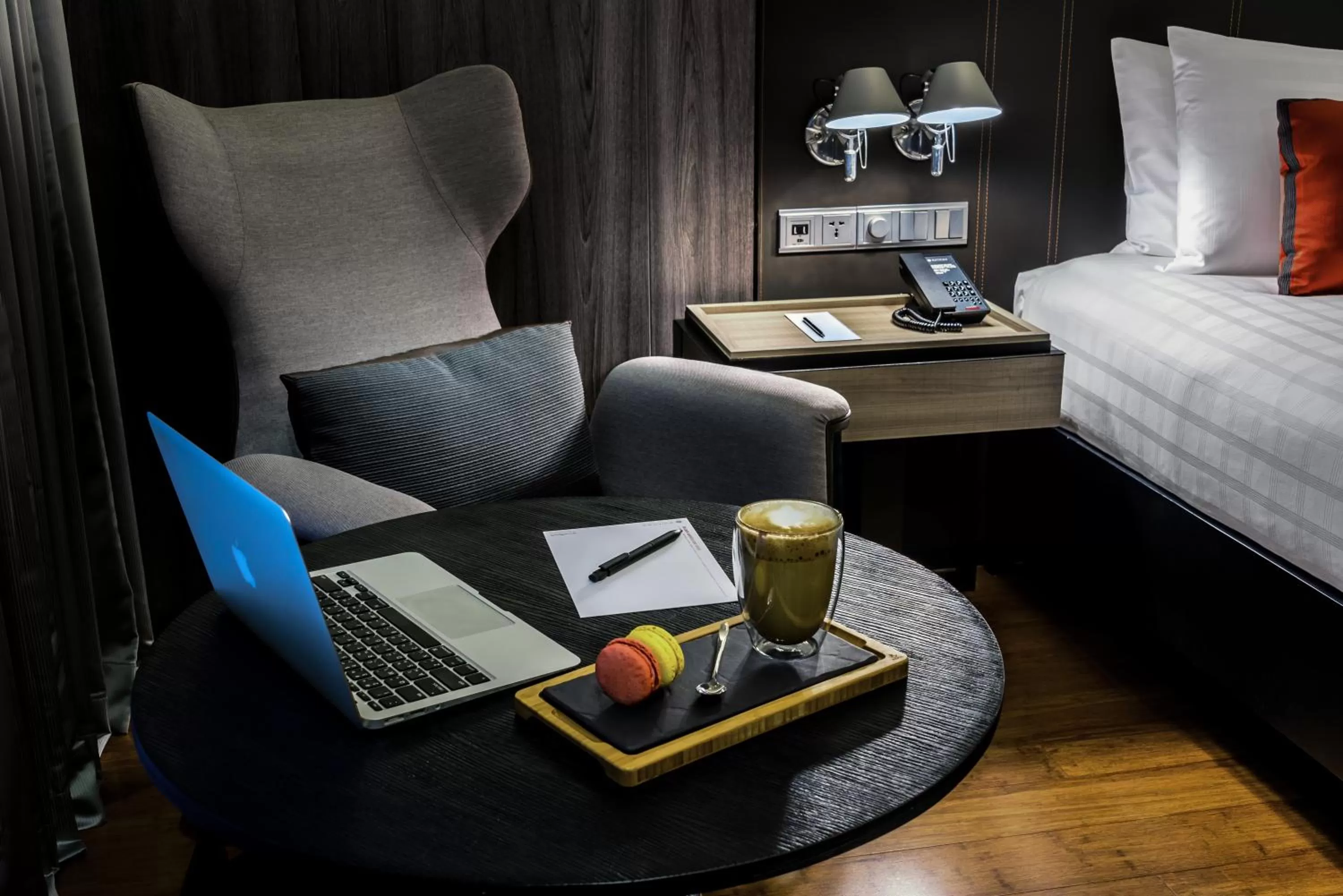 TV and multimedia, Bed in Pullman Bangkok King Power