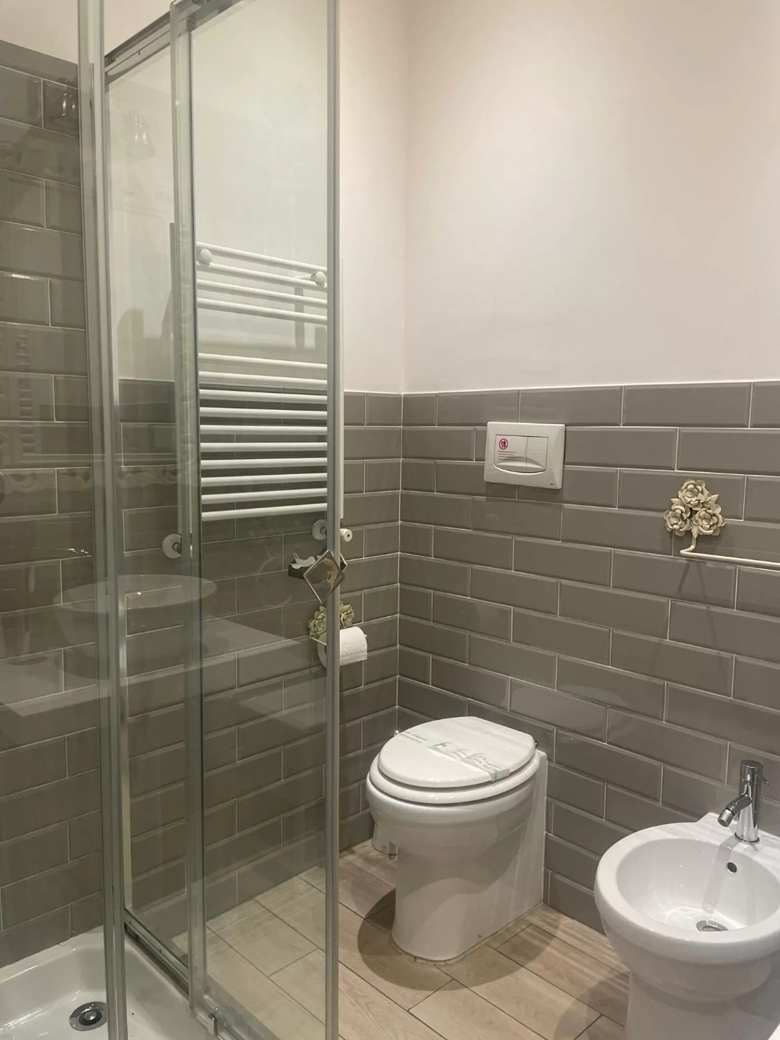 Bathroom in Vatican Boutique inn