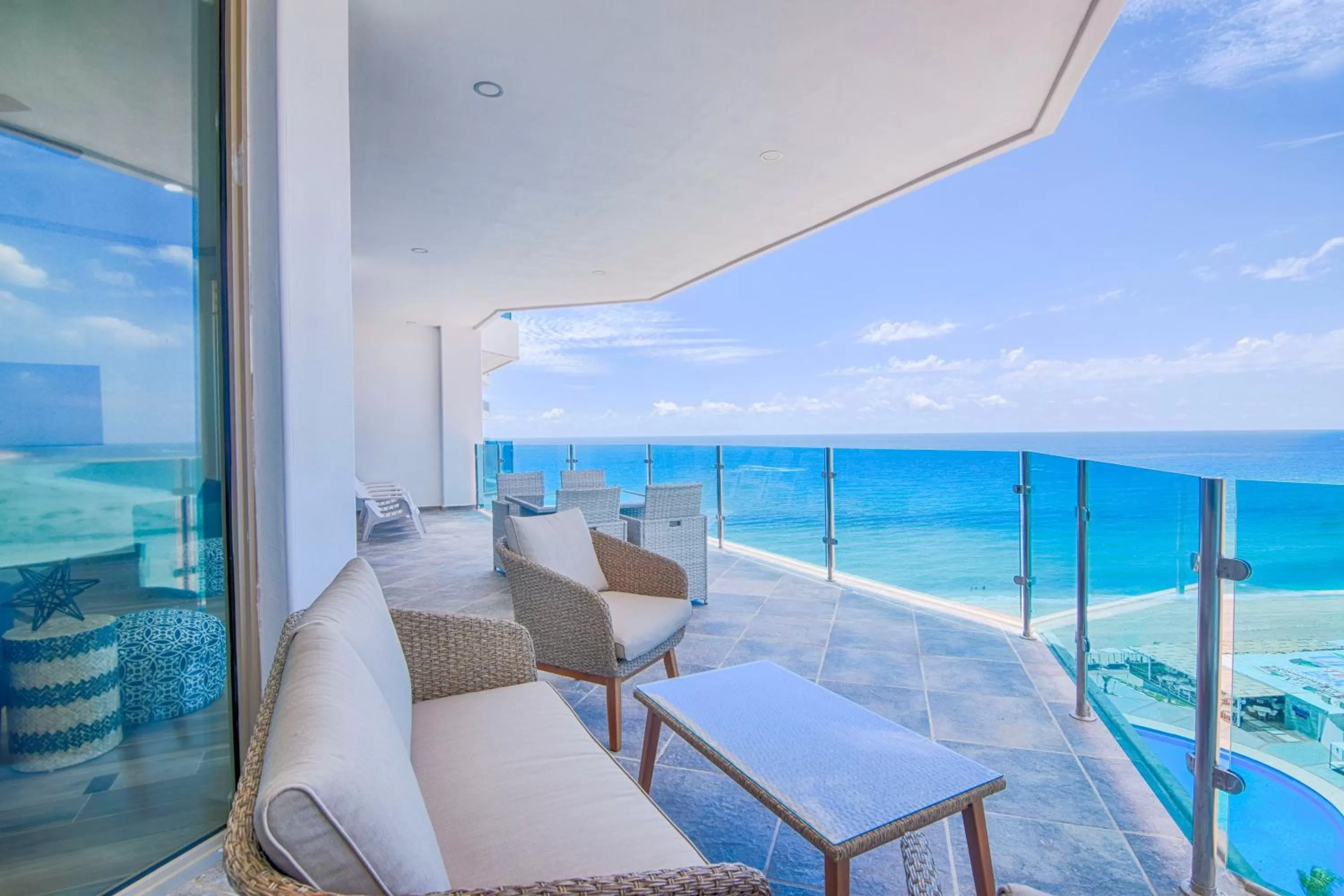 Esmeralda Beach Resort