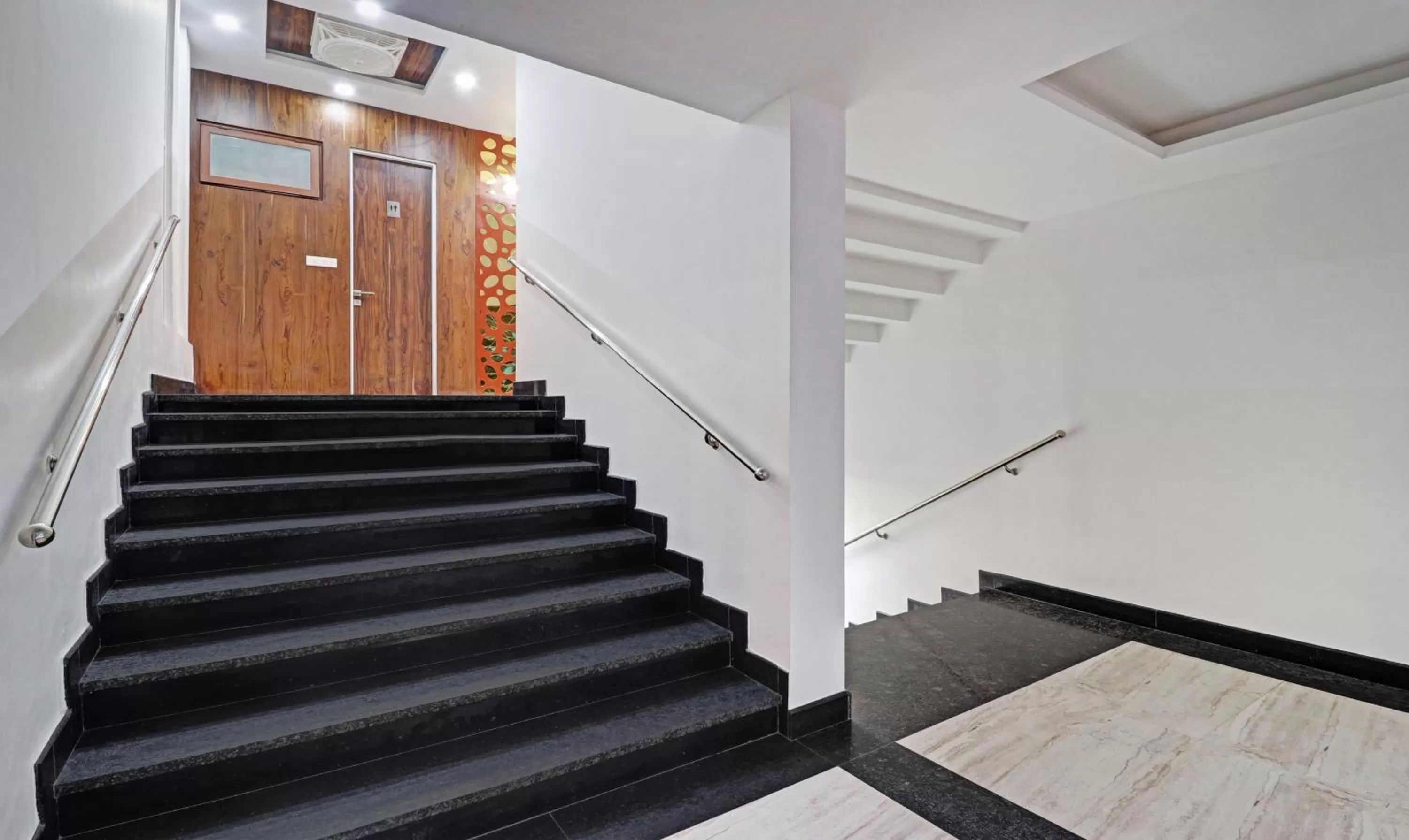 Lobby or reception in Treebo Kanopy Greens