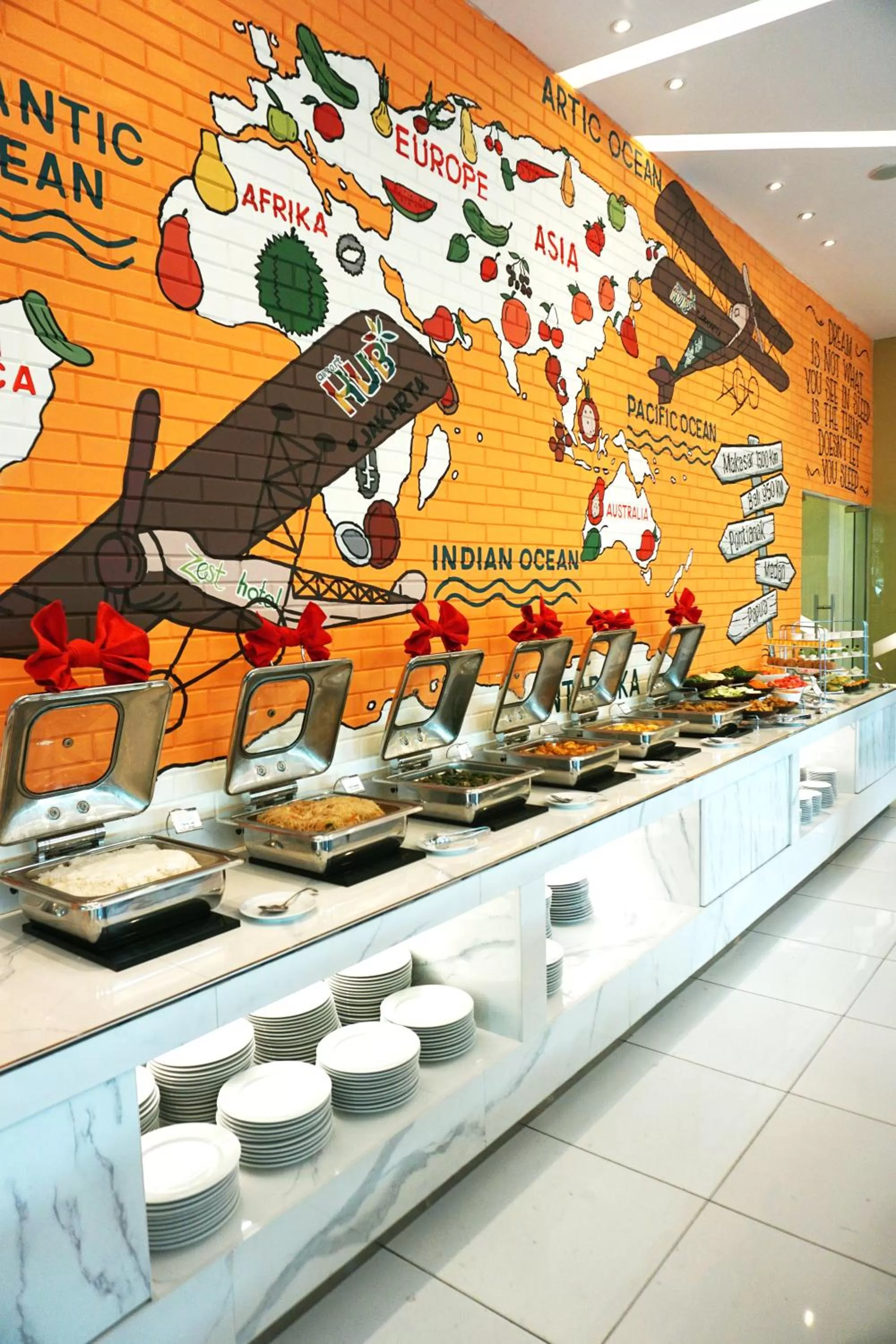 Restaurant/places to eat in Zest Airport Jakarta by Swiss-Belhotel International
