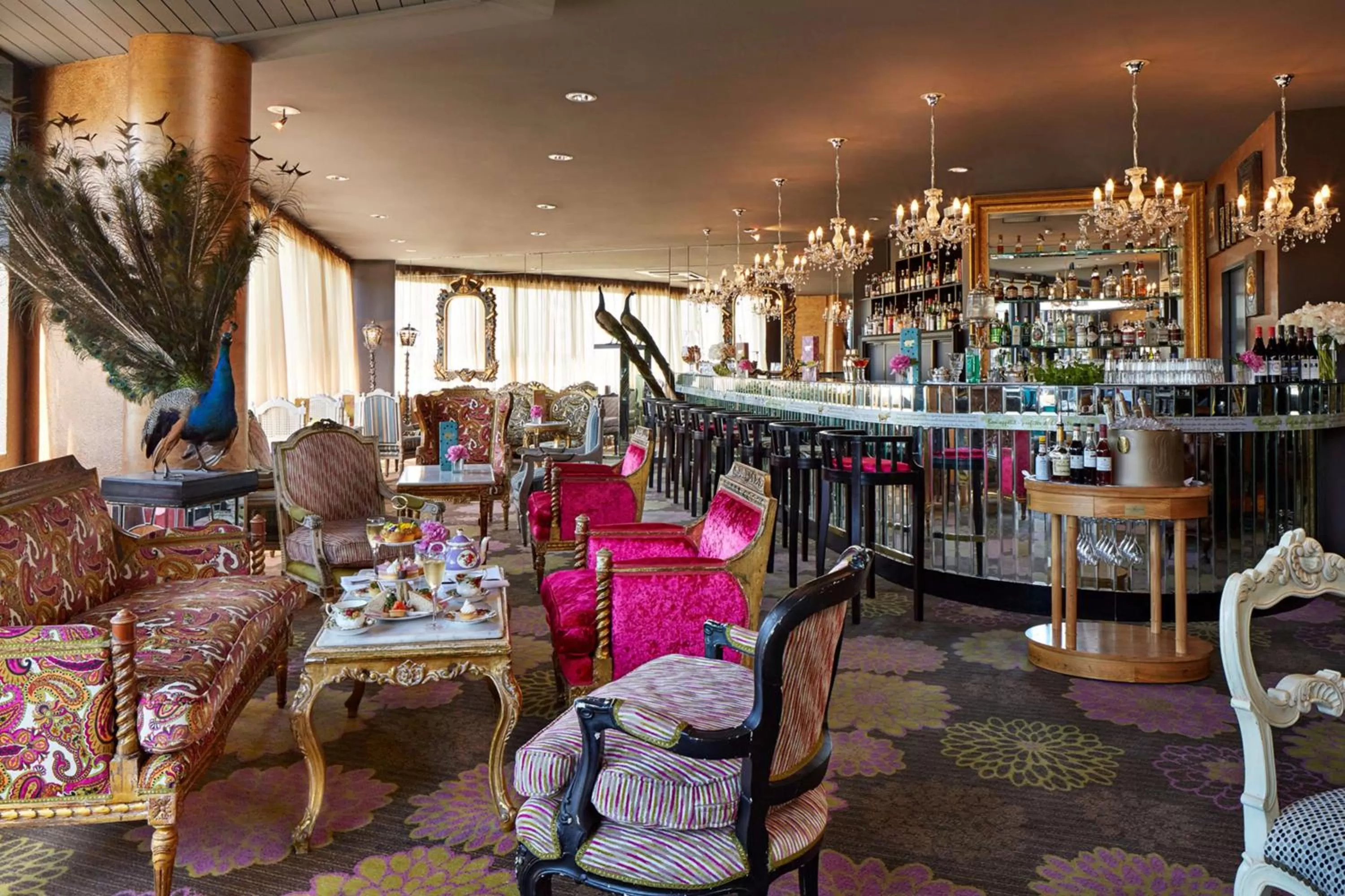 Restaurant/places to eat in QT Wellington