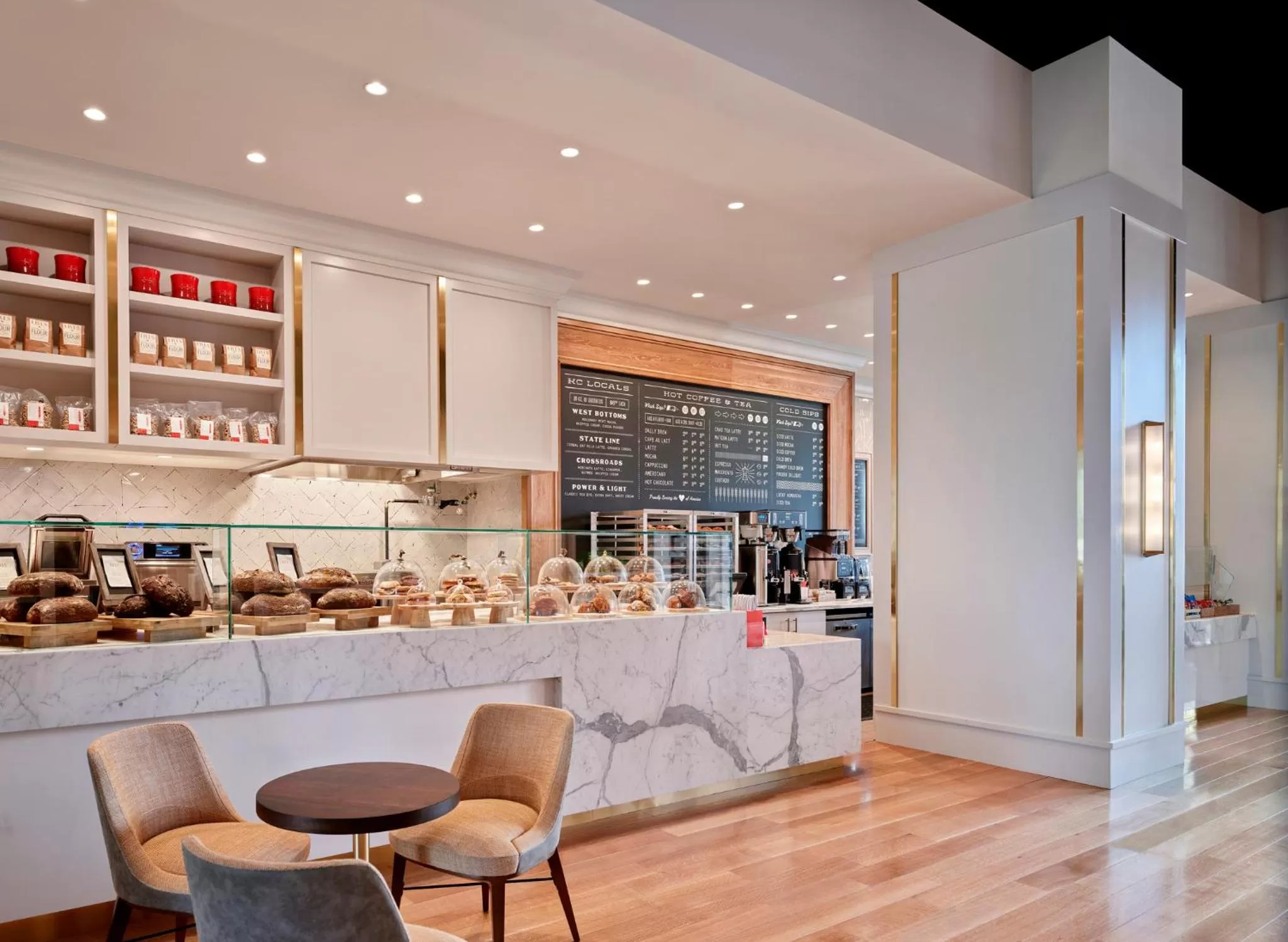 Restaurant/places to eat in Loews Kansas City