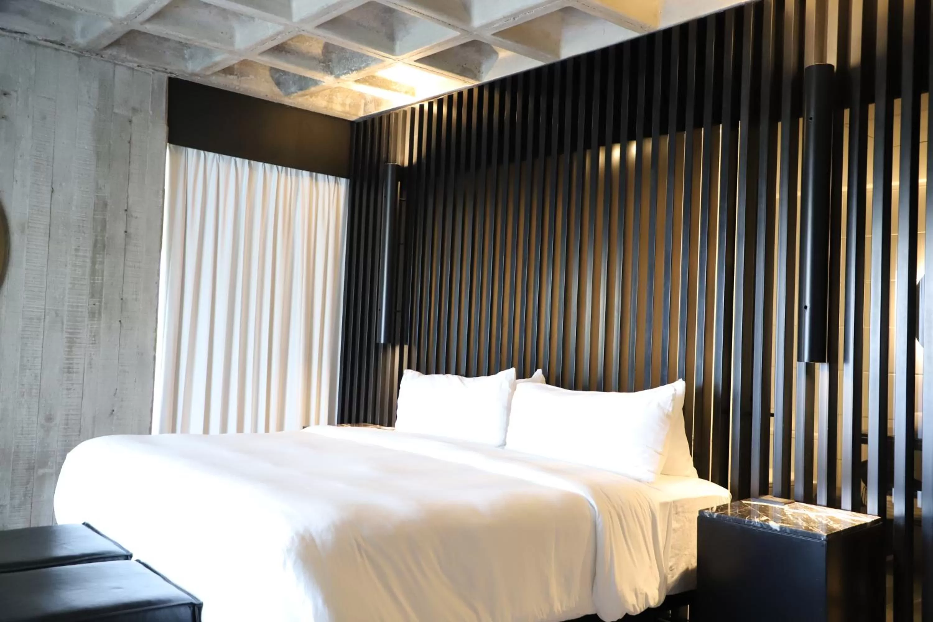 Bed in Bellwort Hotel