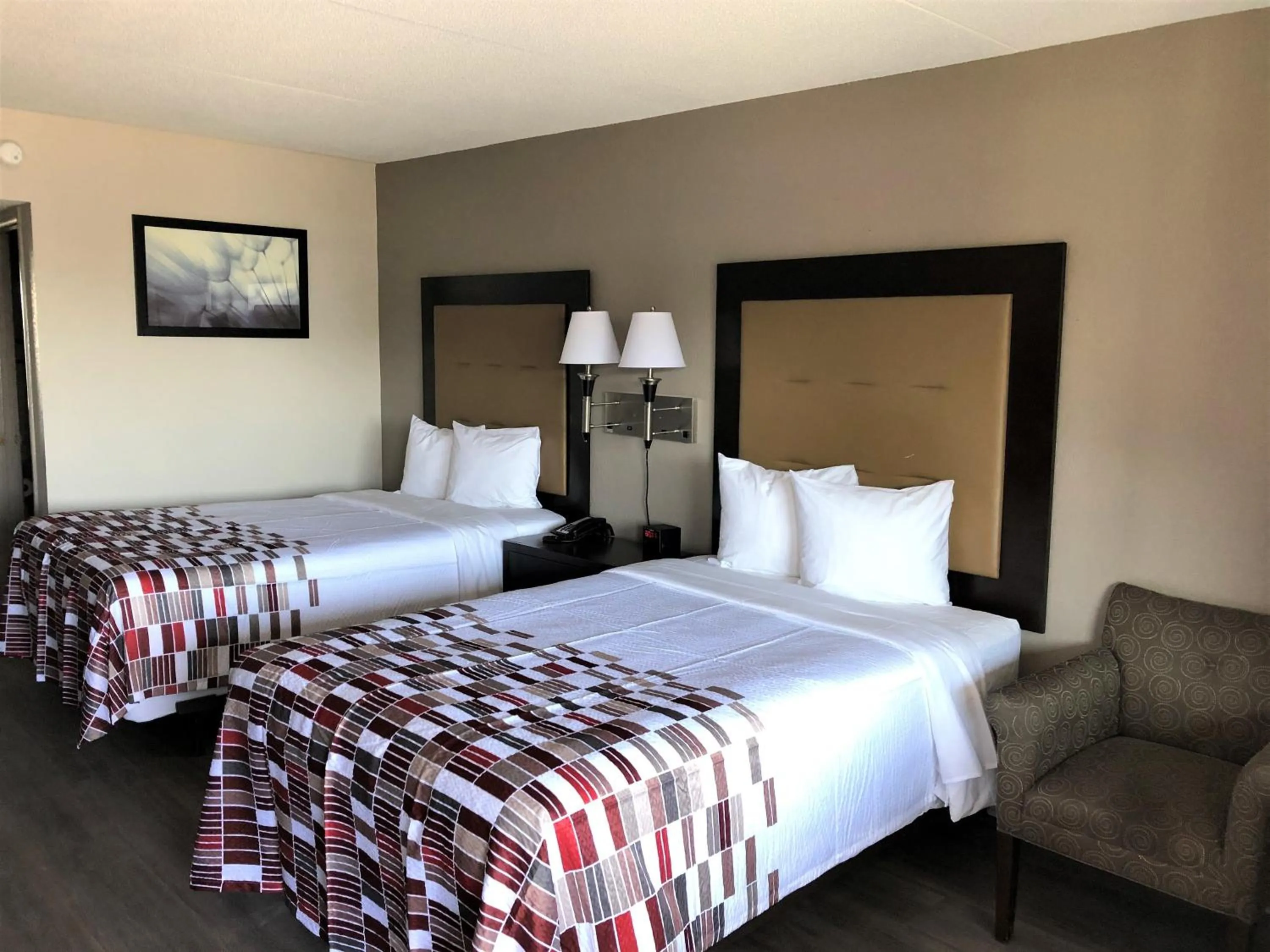 Bedroom, Bed in Red Roof Inn Greenville, NC