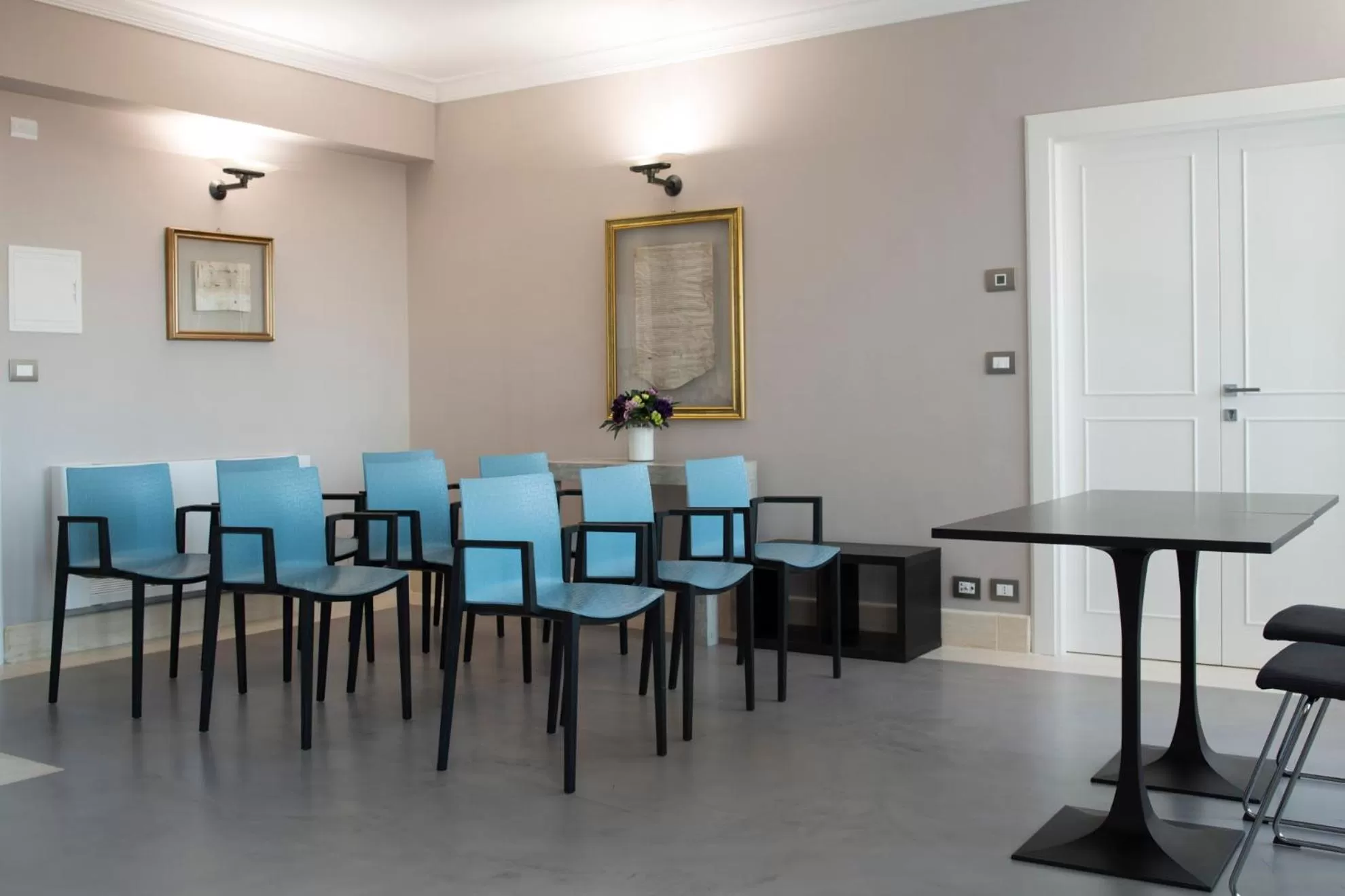 Seating area in Principessa Mafalda