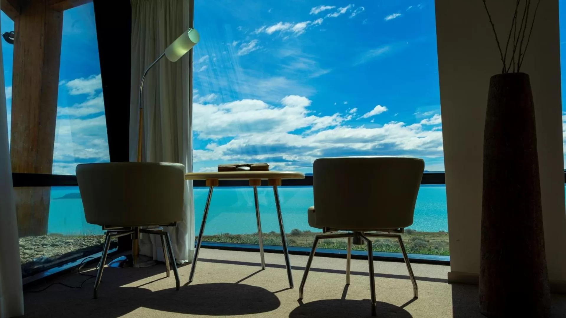 Lake view in Design Suites Calafate