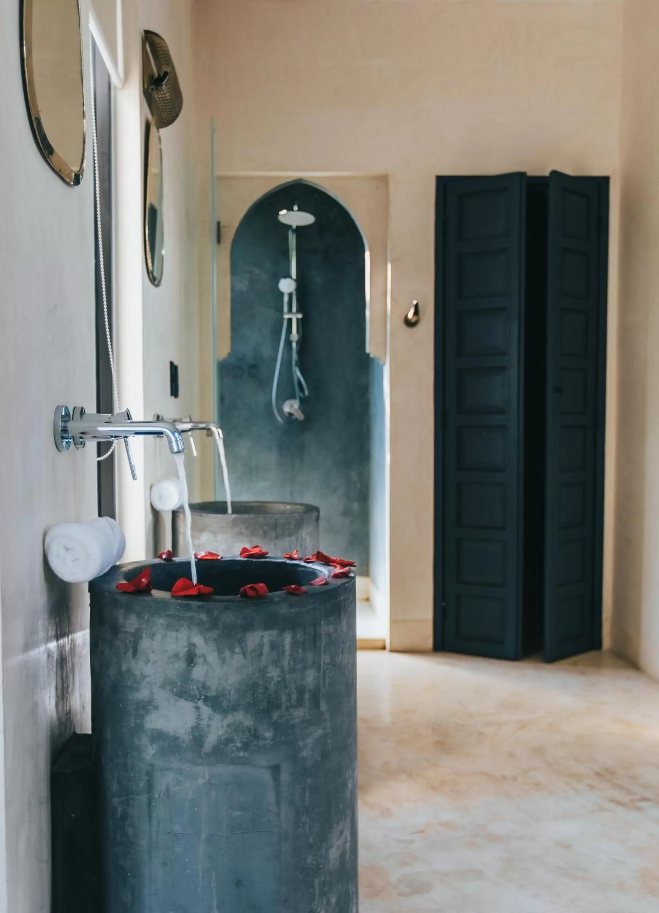 Bathroom in Ambre & Epices Jungle Hotel & Spa