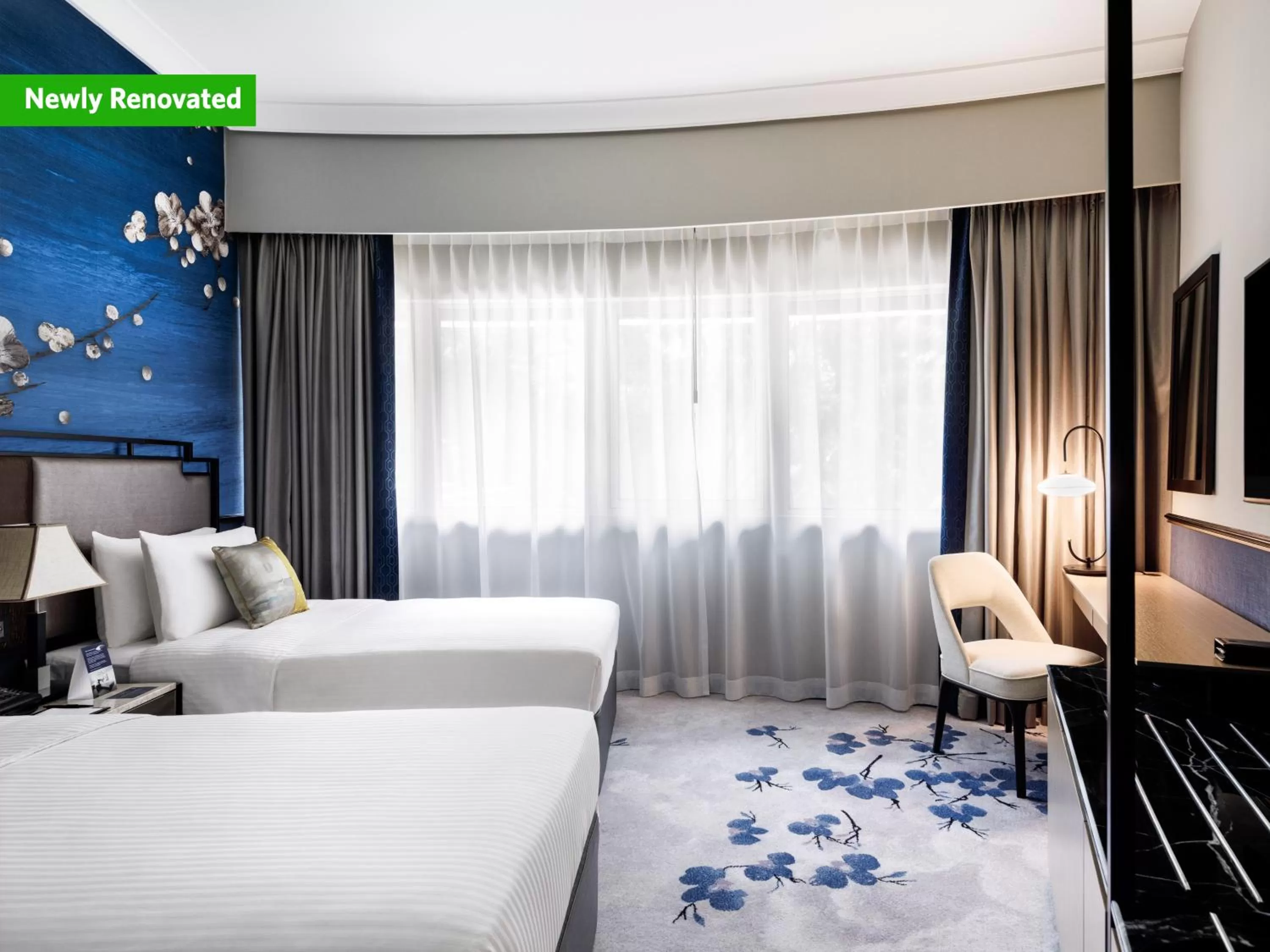 Bed in Copthorne King's Hotel Singapore