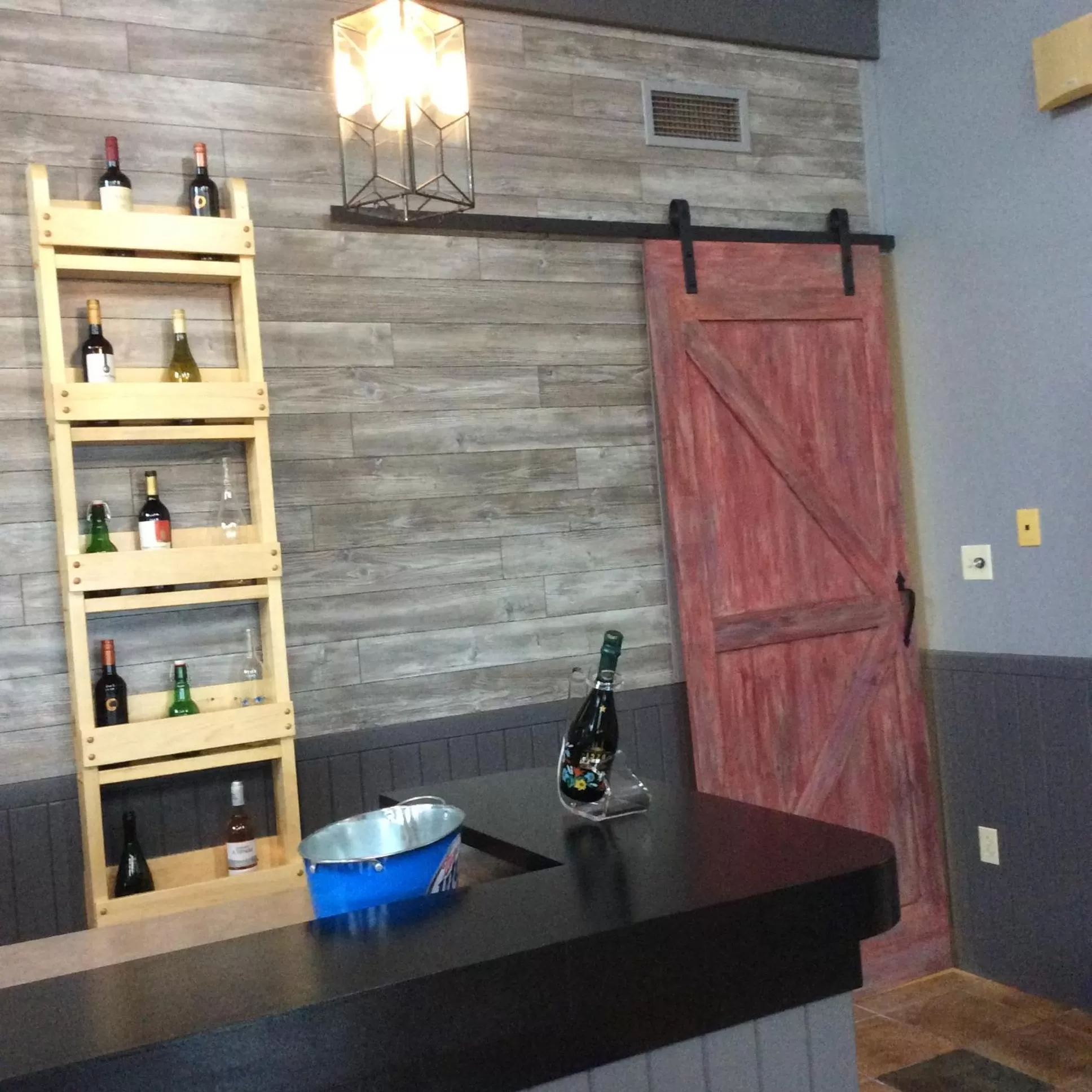 Alcoholic drinks in Villegiature Deux Rivieres Resort