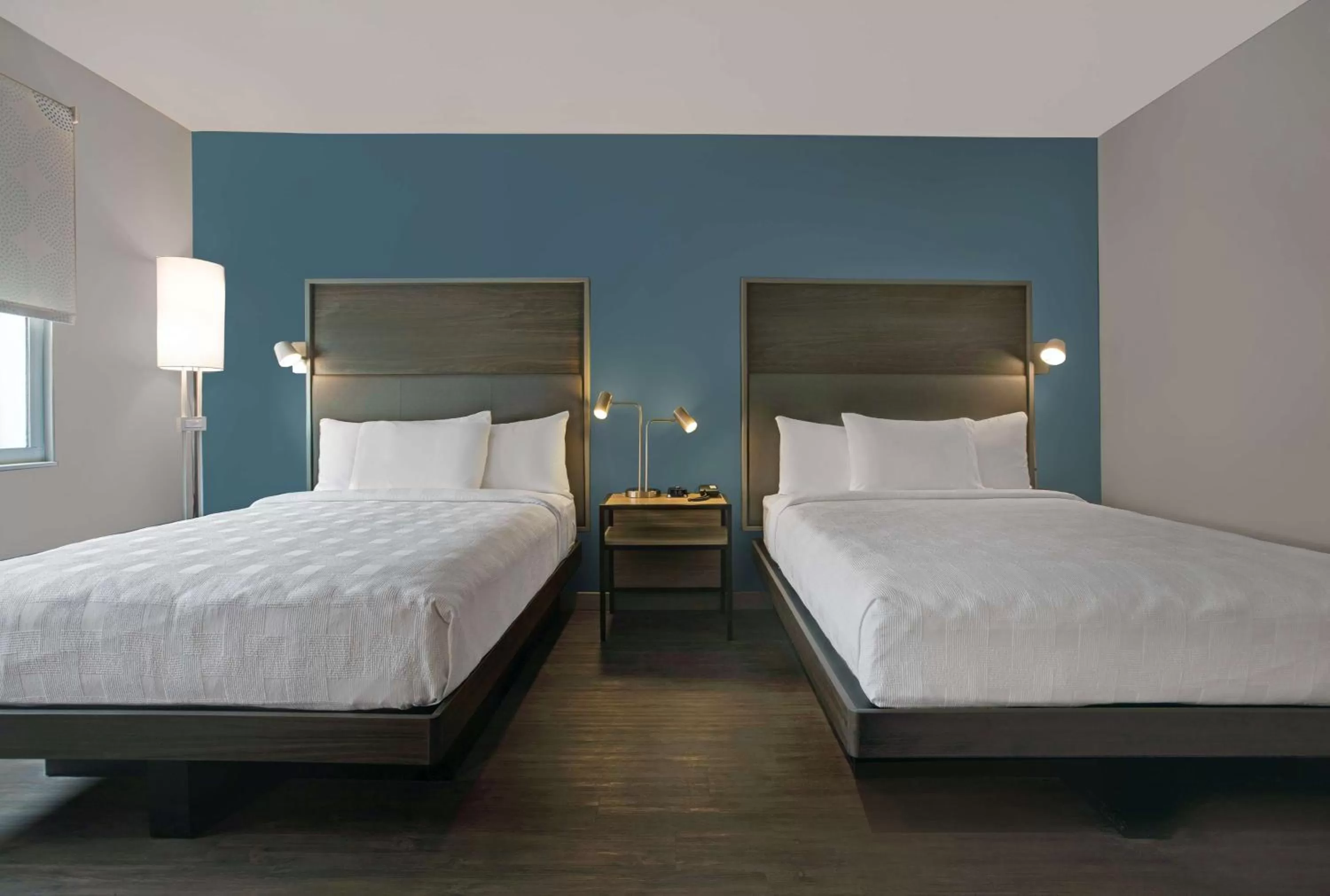 Bed in Tru By Hilton Milwaukee Downtown, WI