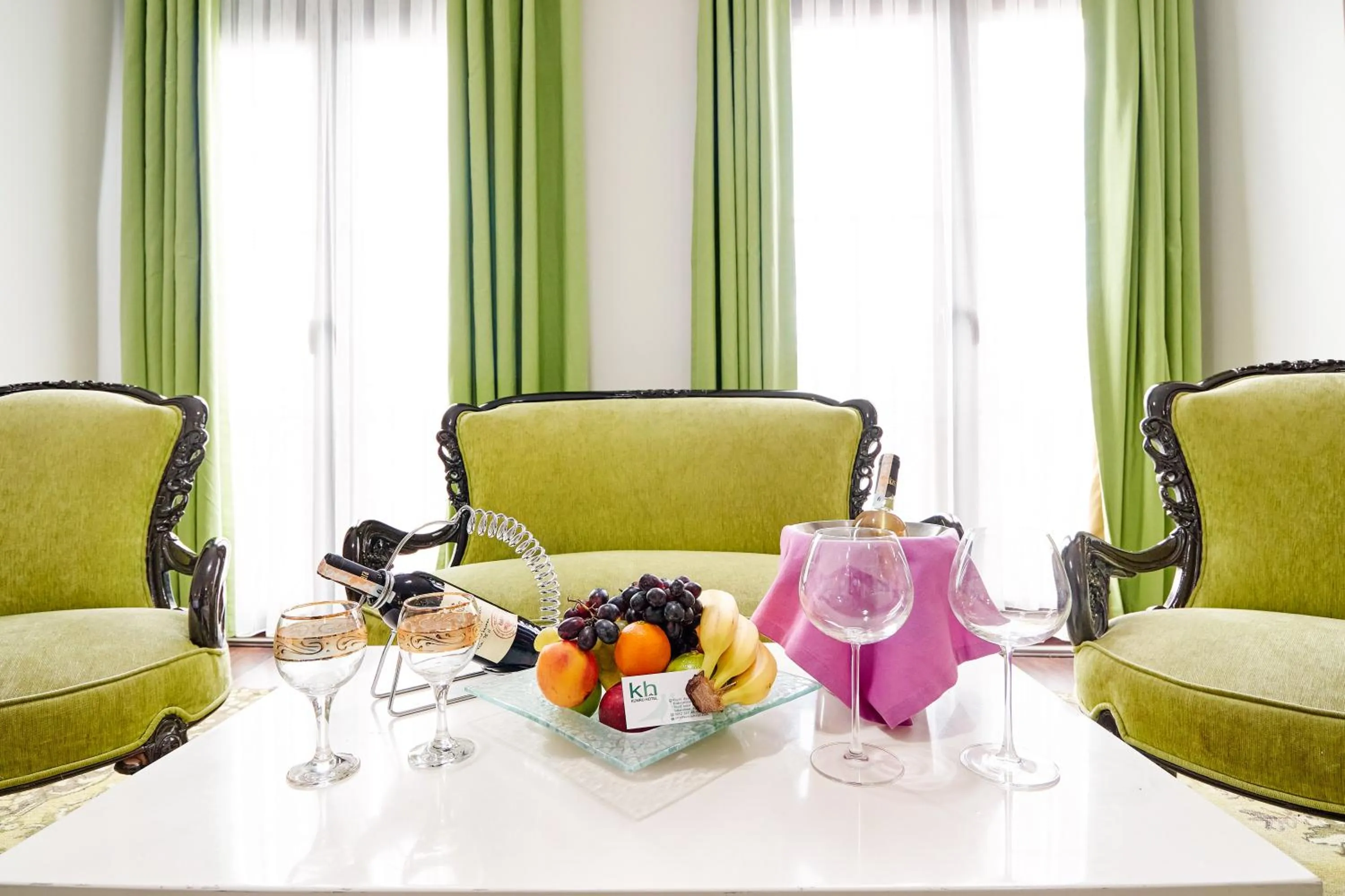 Family in Kumru Hotel