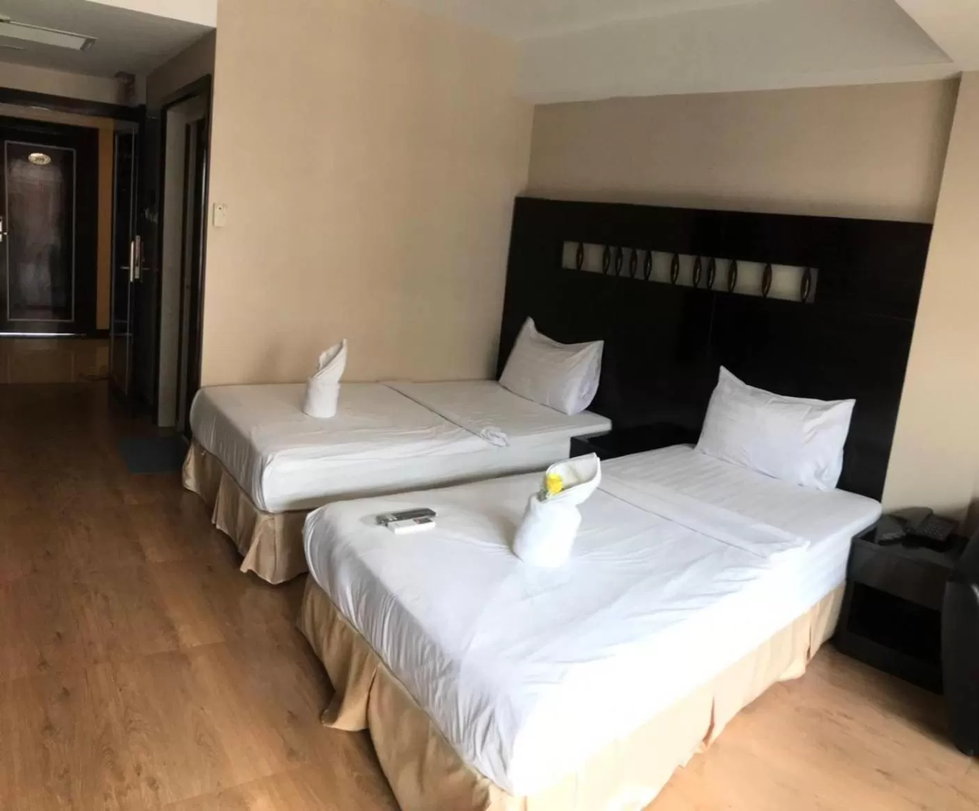 Land Royal Residence