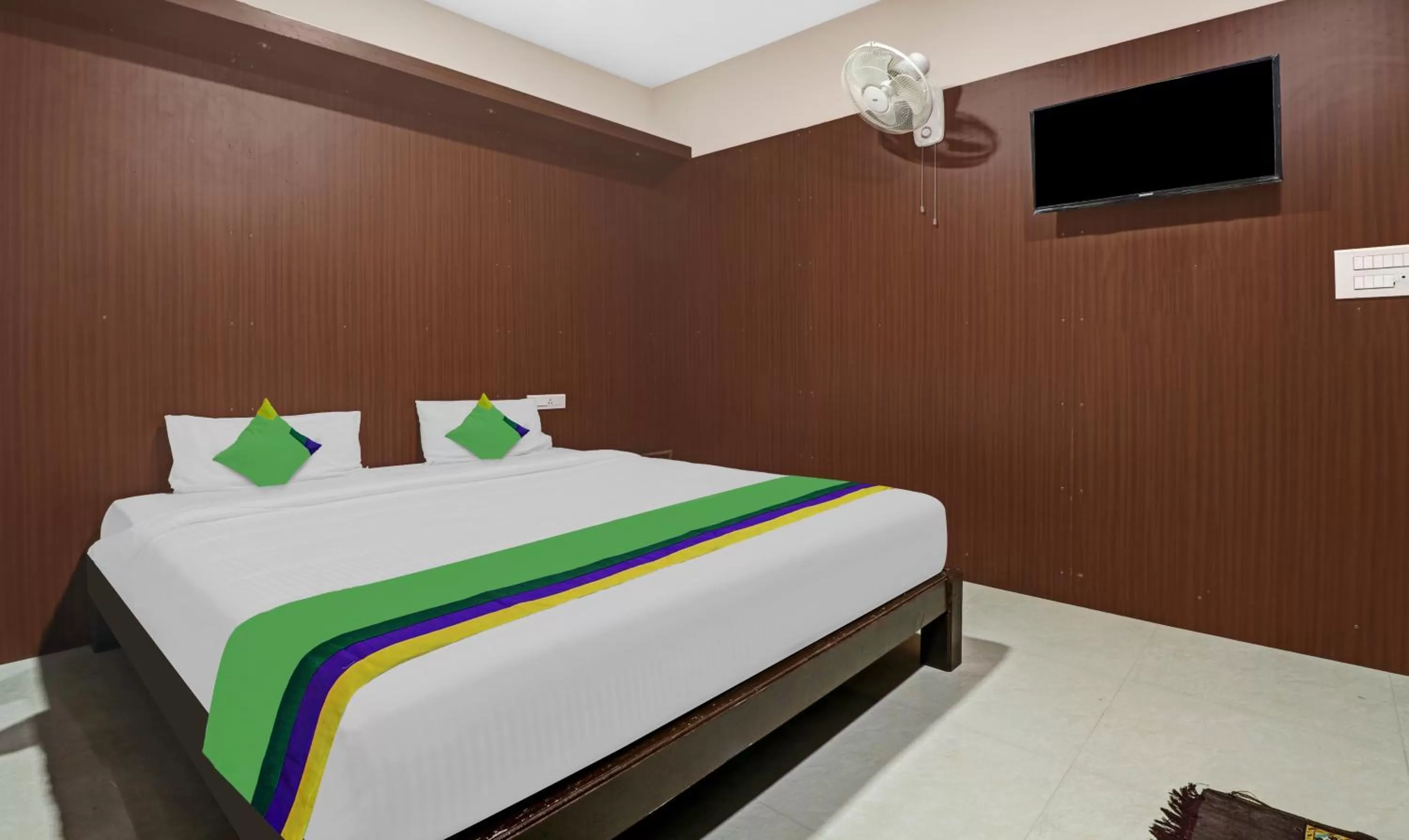 Photo of the whole room, Bed in Treebo Trend Grand JP Inn