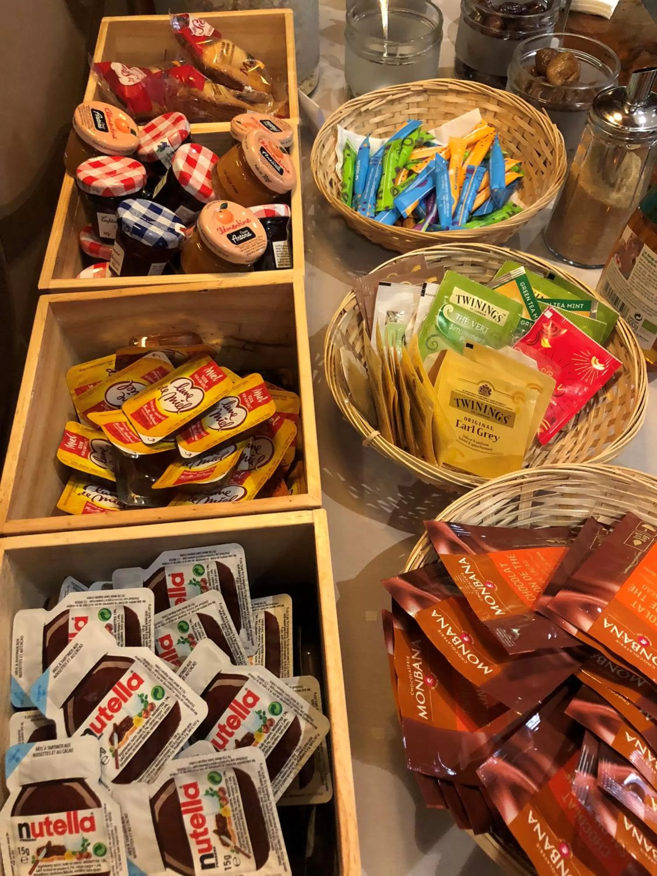 Breakfast in Hôtel EUROPE