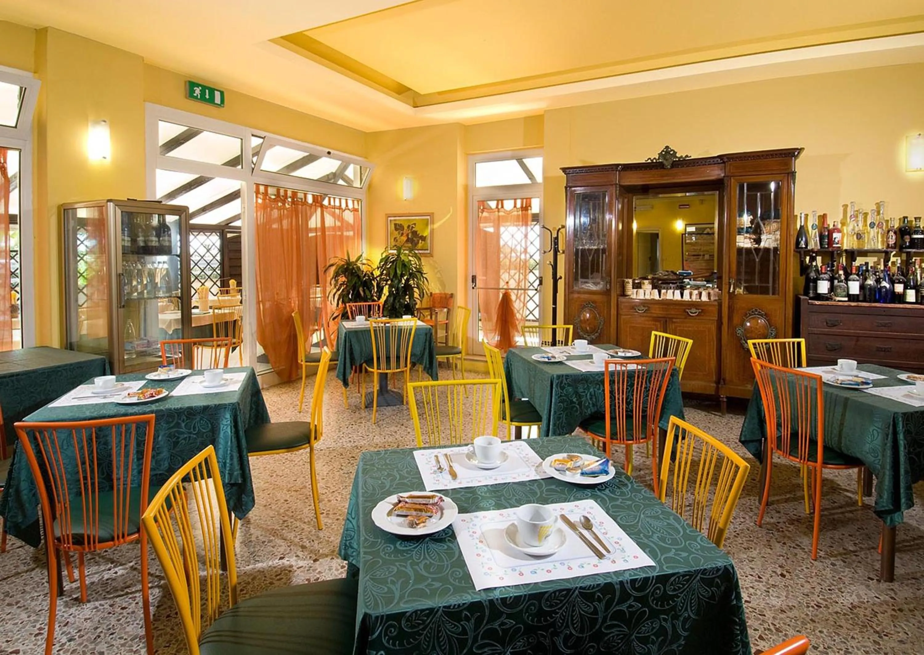 Restaurant/places to eat in Hotel Ristorante Miramare