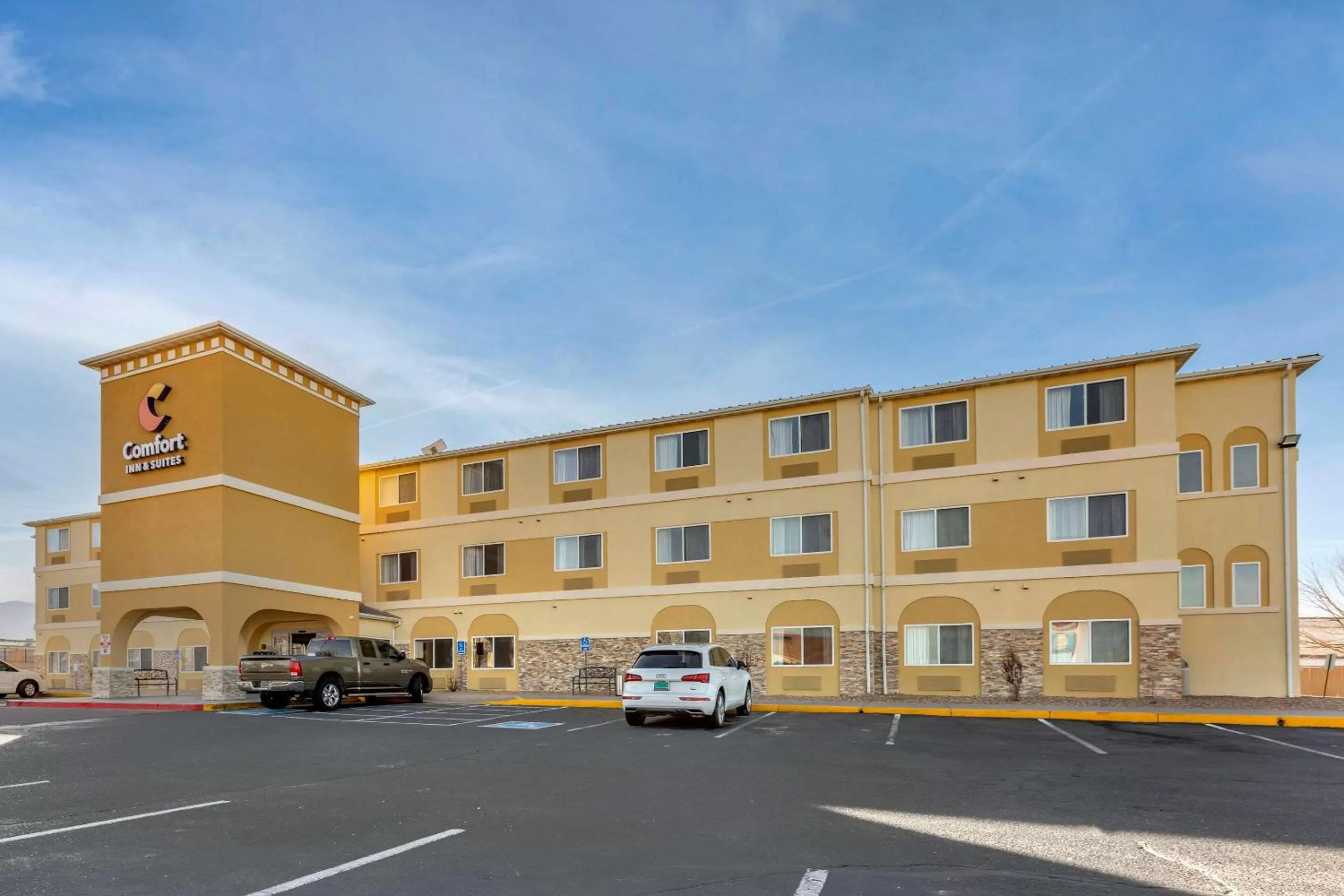 Property building in Comfort Inn & Suites Alameda at Albuquerque Balloon Fiesta Park