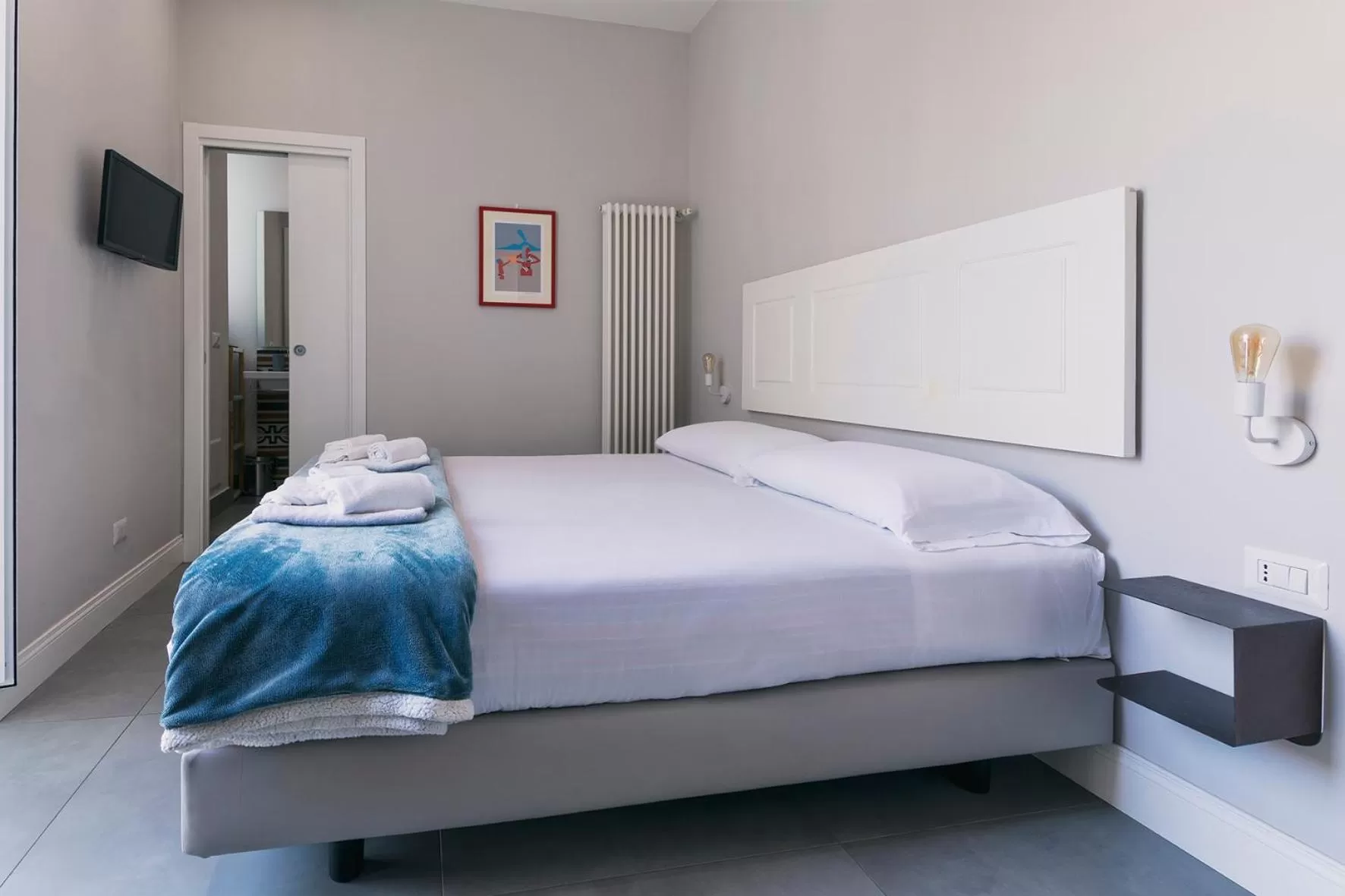 Bedroom, Bed in Up25