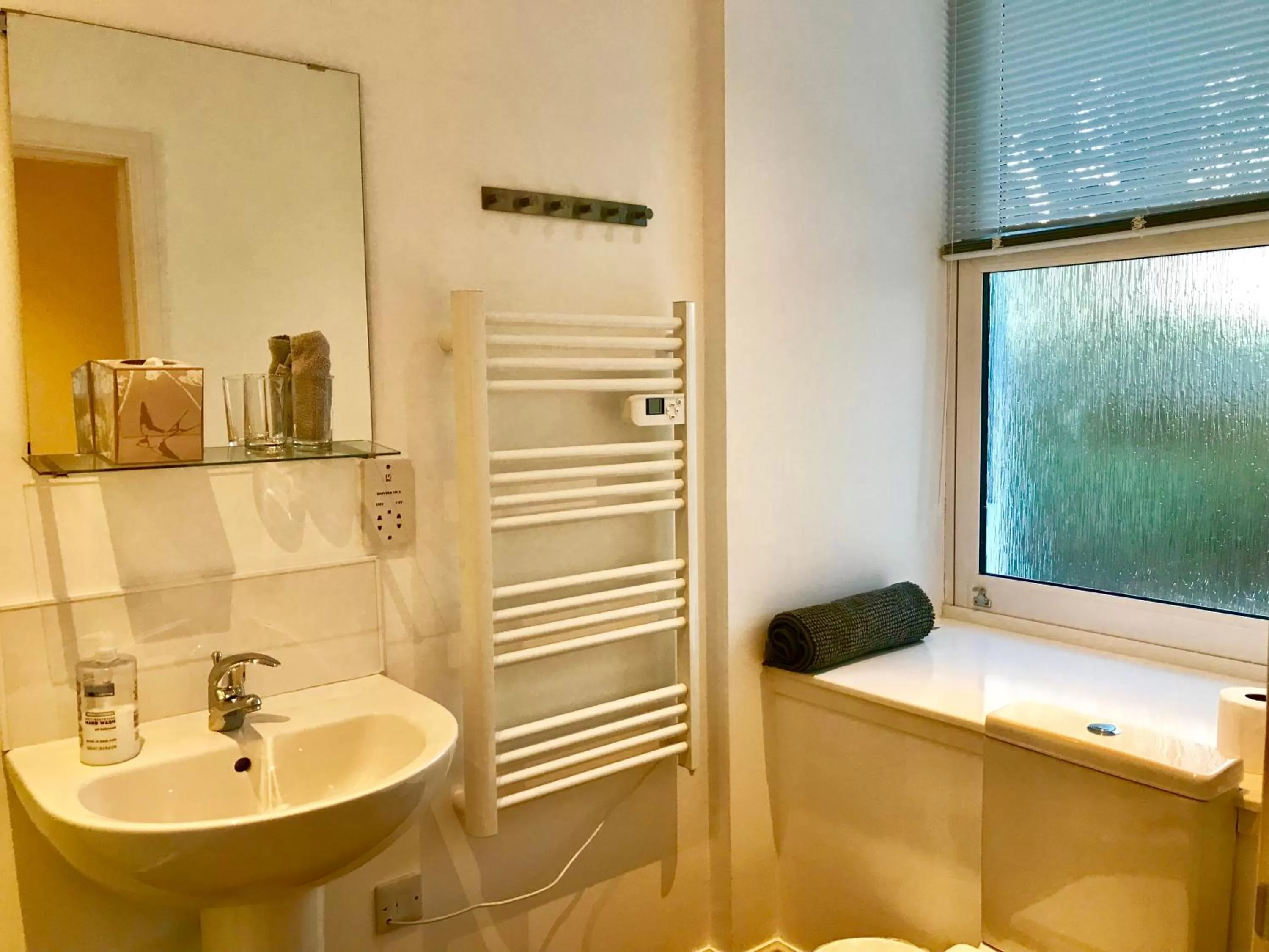 Bathroom in Drumdevan Country House, Inverness