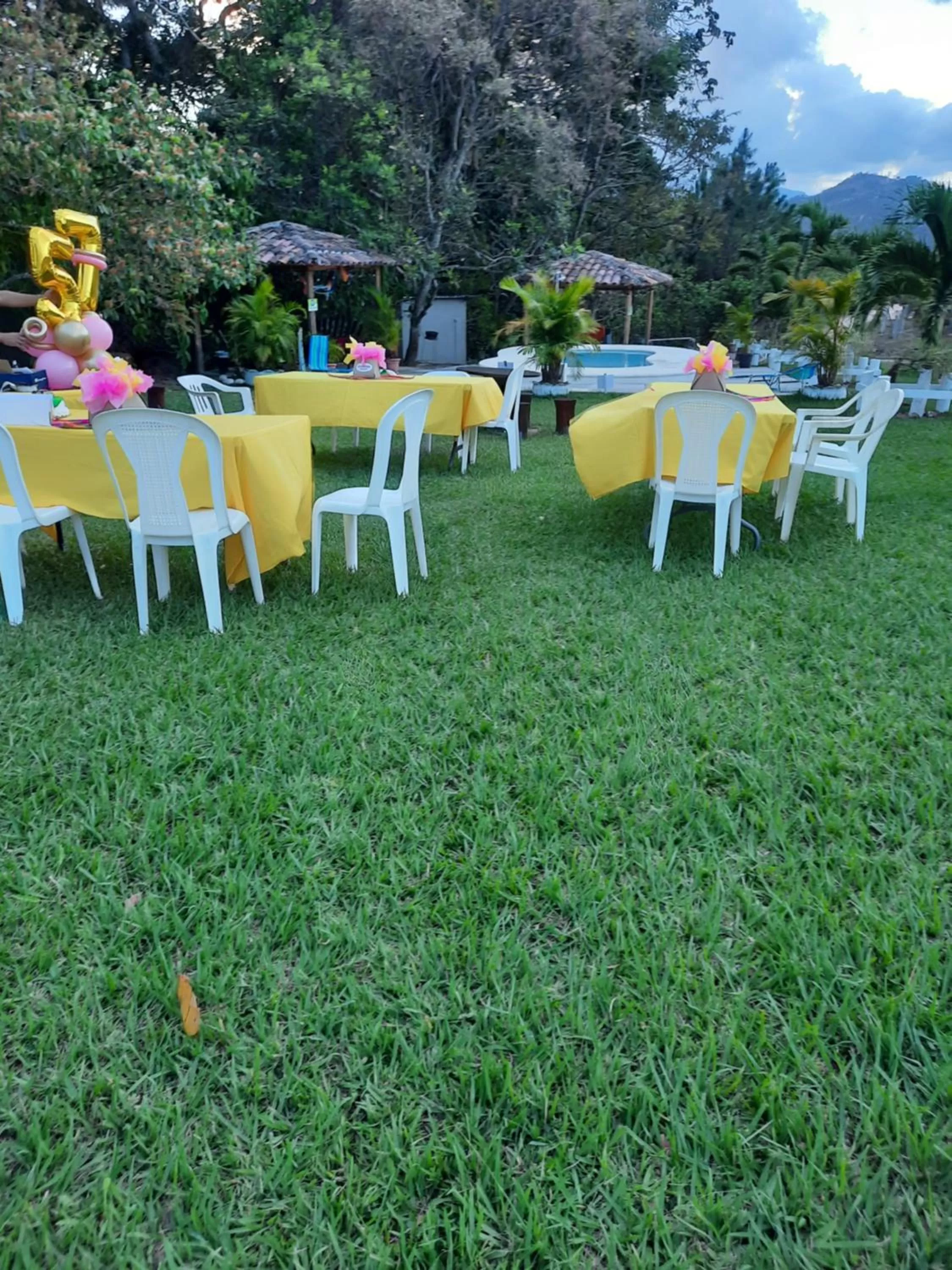 Swimming pool in Hotel de Campo Villa de Ada
