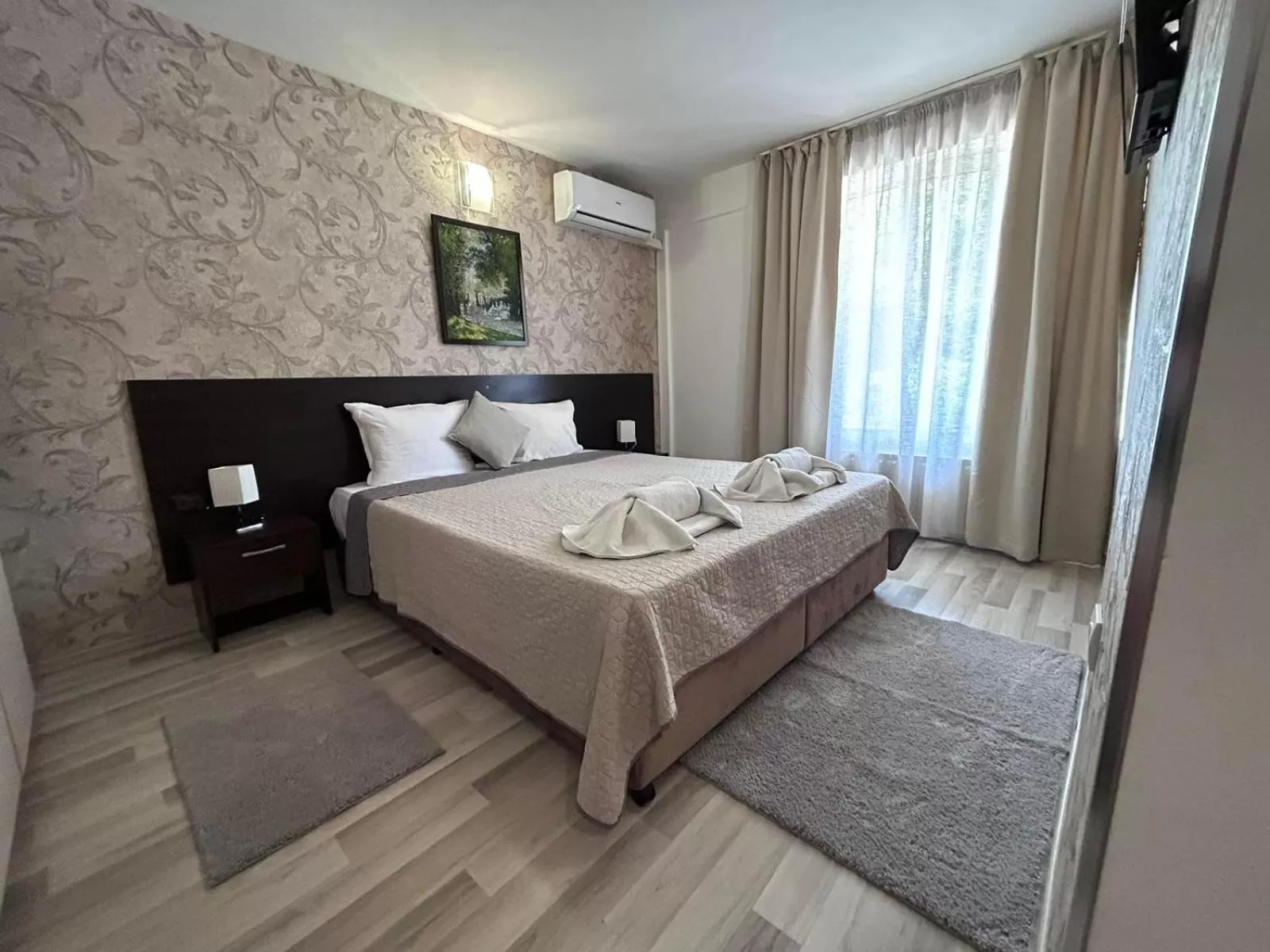 Bed in Vida Family Hotel