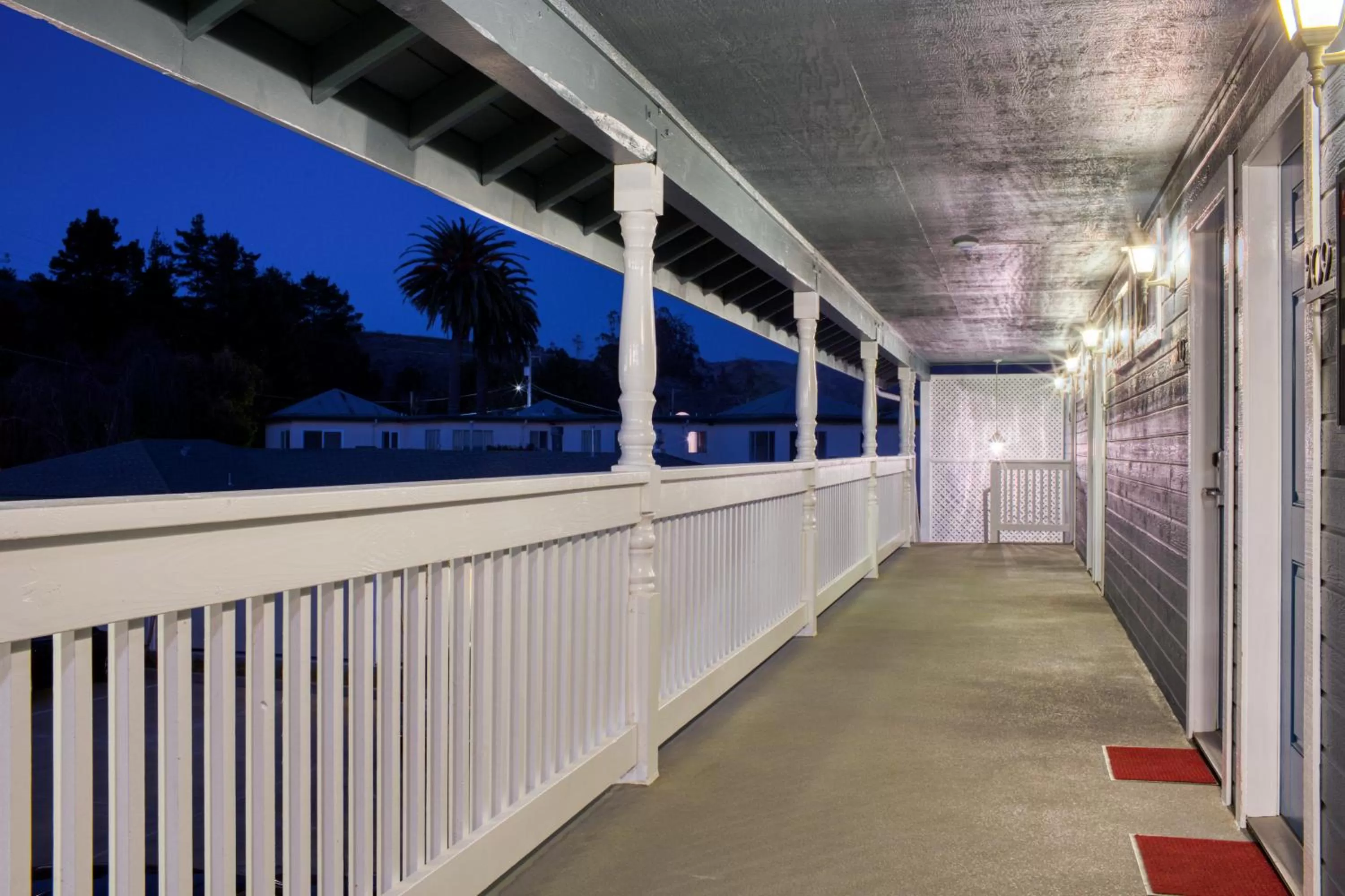 Property building in Creekside Inn Downtown