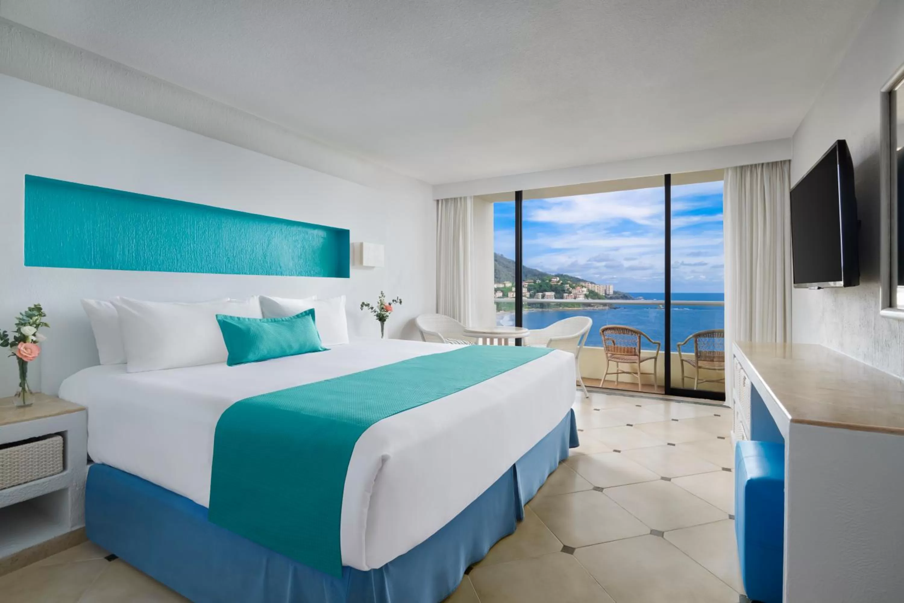 Sea view, Bed in Sunscape Dorado Pacifico Ixtapa Resort & Spa- All Inclusive