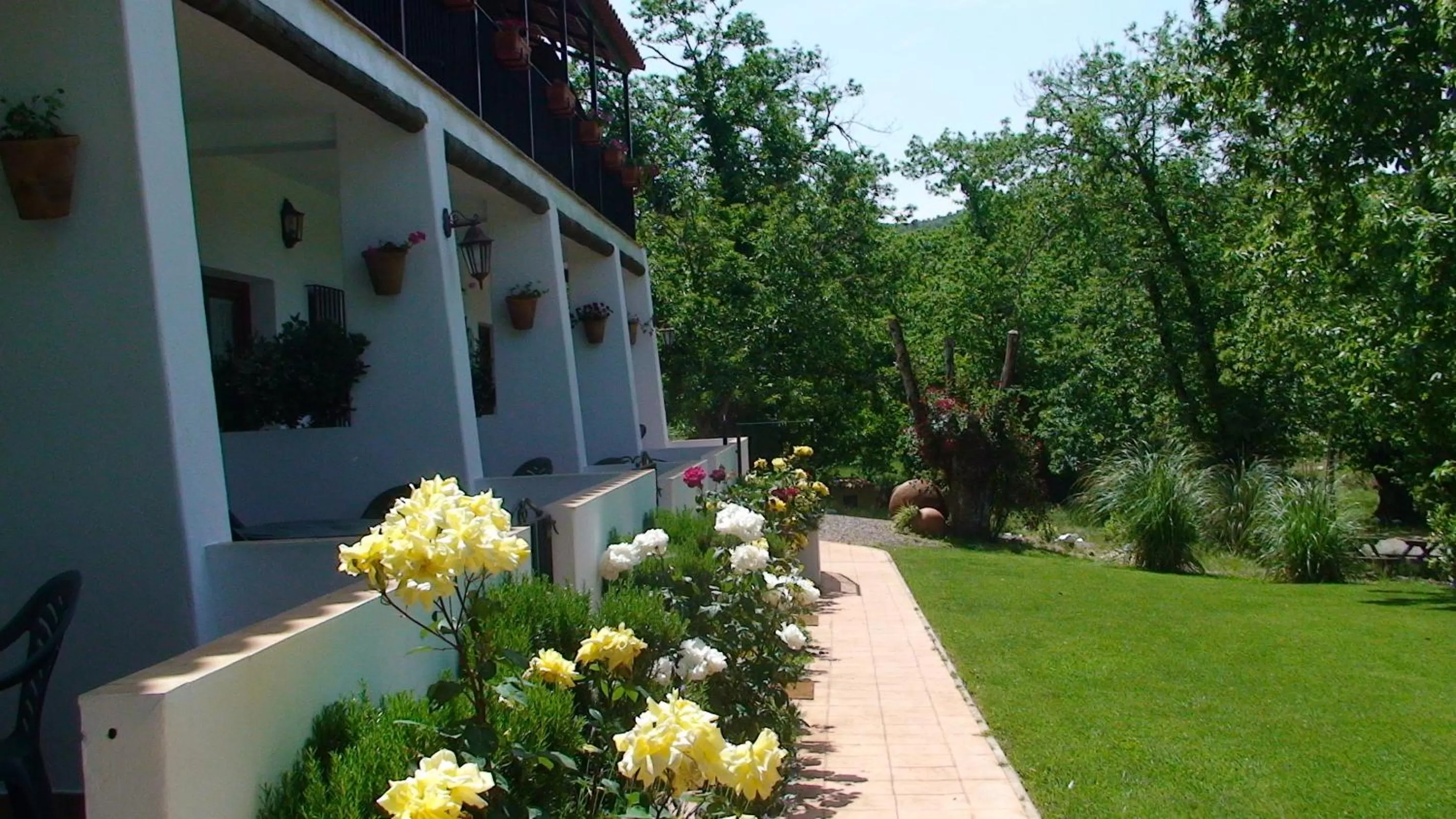 Property building in Hotel Apartamento Rural Finca La Media Legua