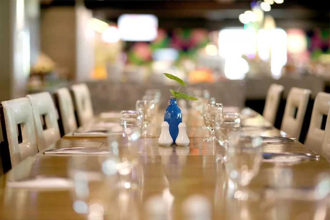 Restaurant/places to eat in Furama Silom Hotel