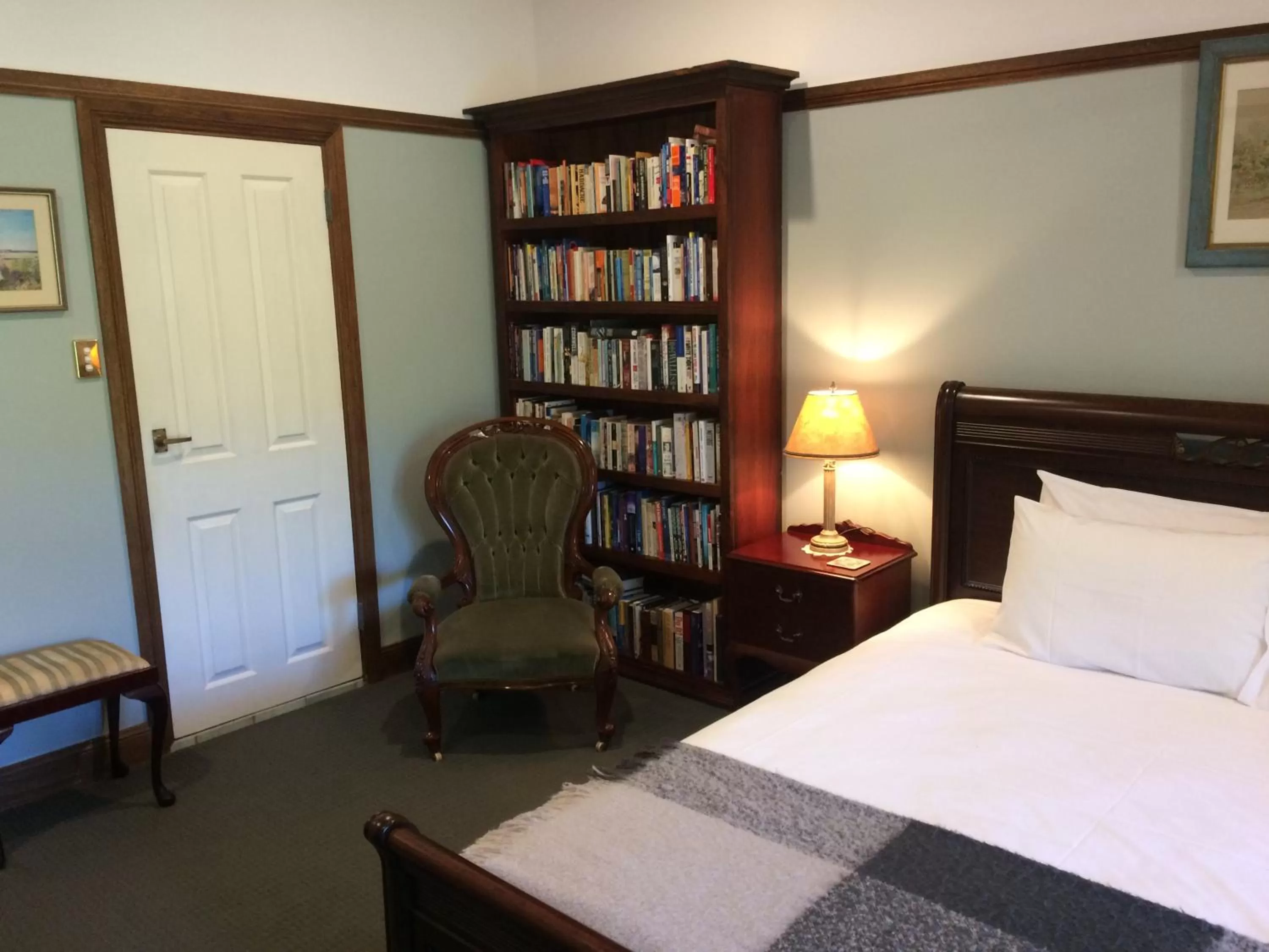 Decorative detail, Bed in The Laurels B&B