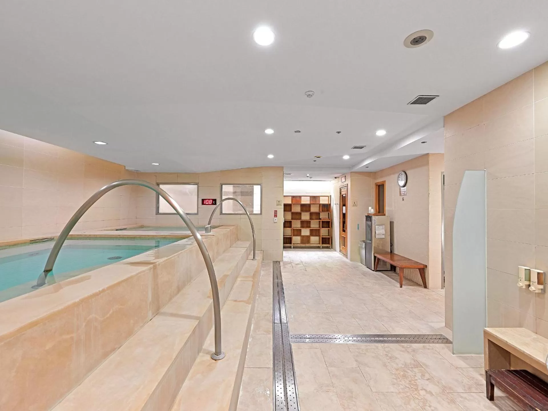 Hot Tub in Windsor Hotel Taichung