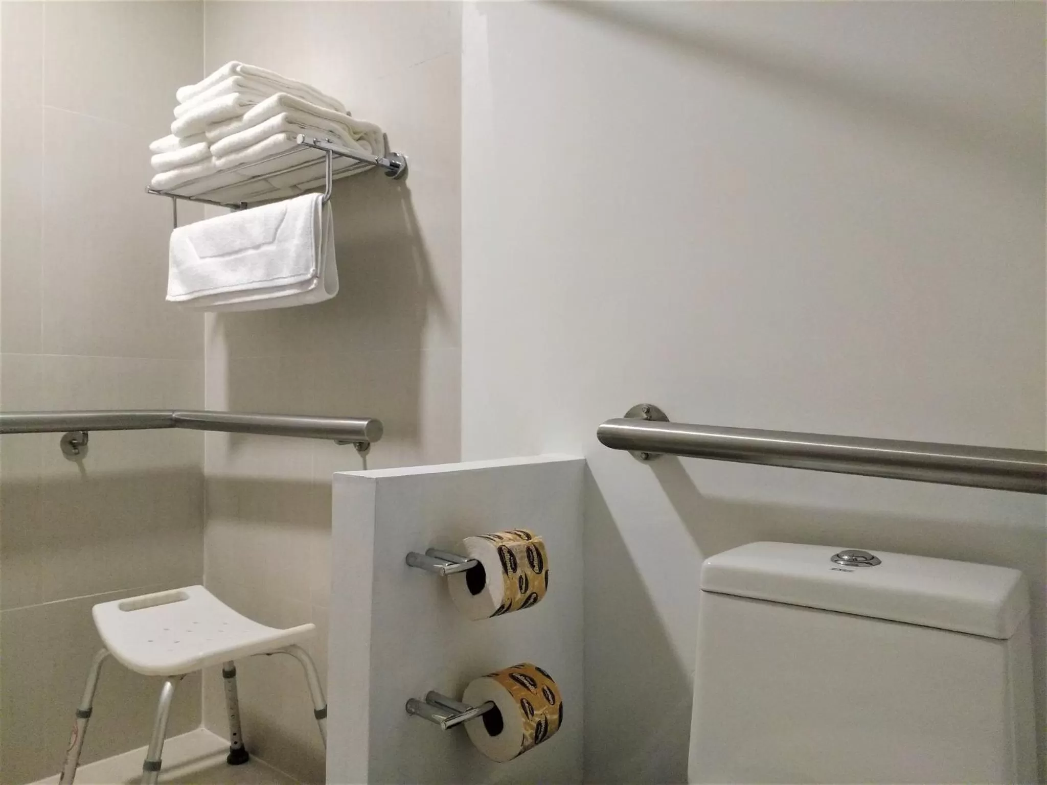 Bathroom in Holiday Inn Express Pachuca by IHG