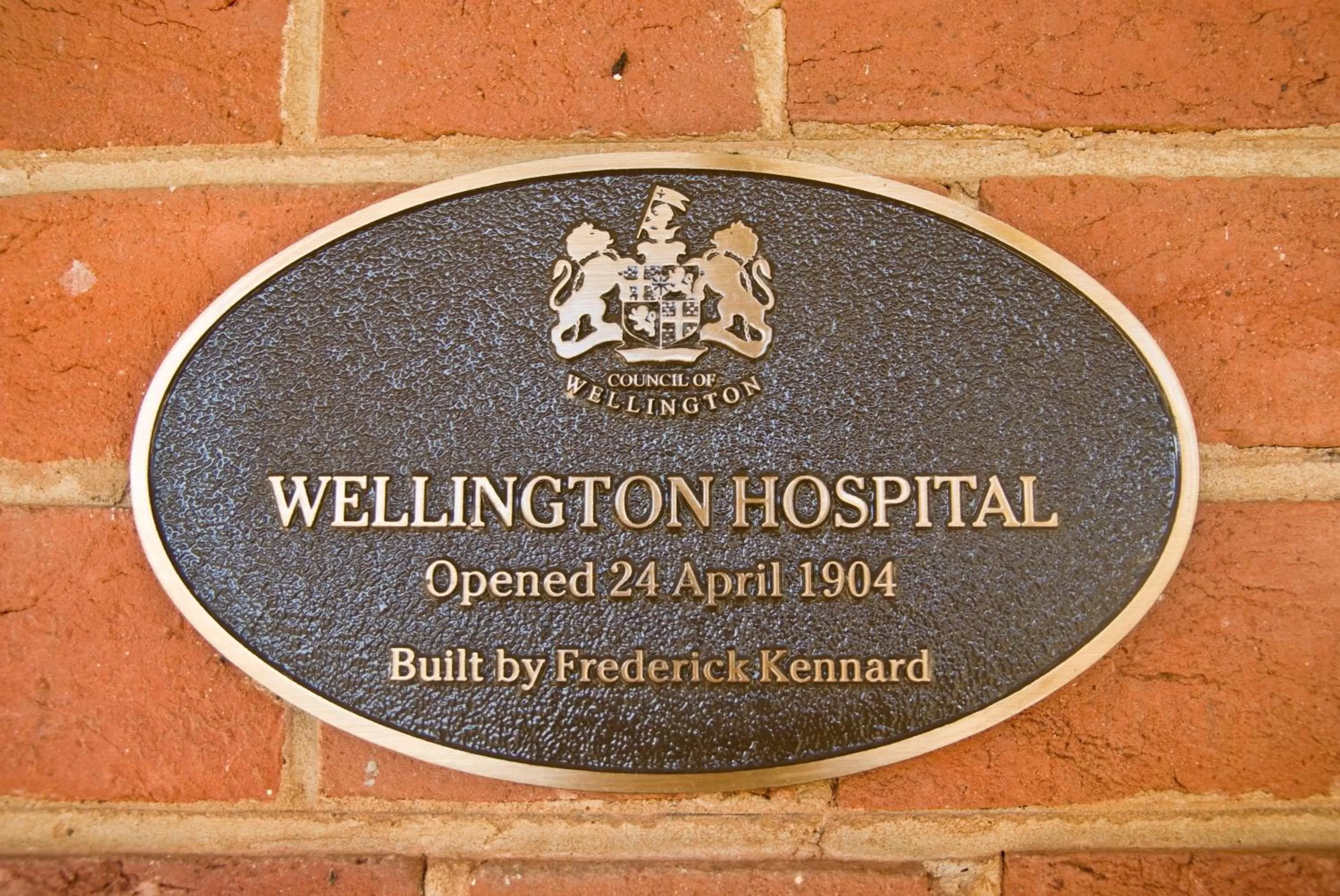 Facade/entrance in Hermitage Hill Country Retreat