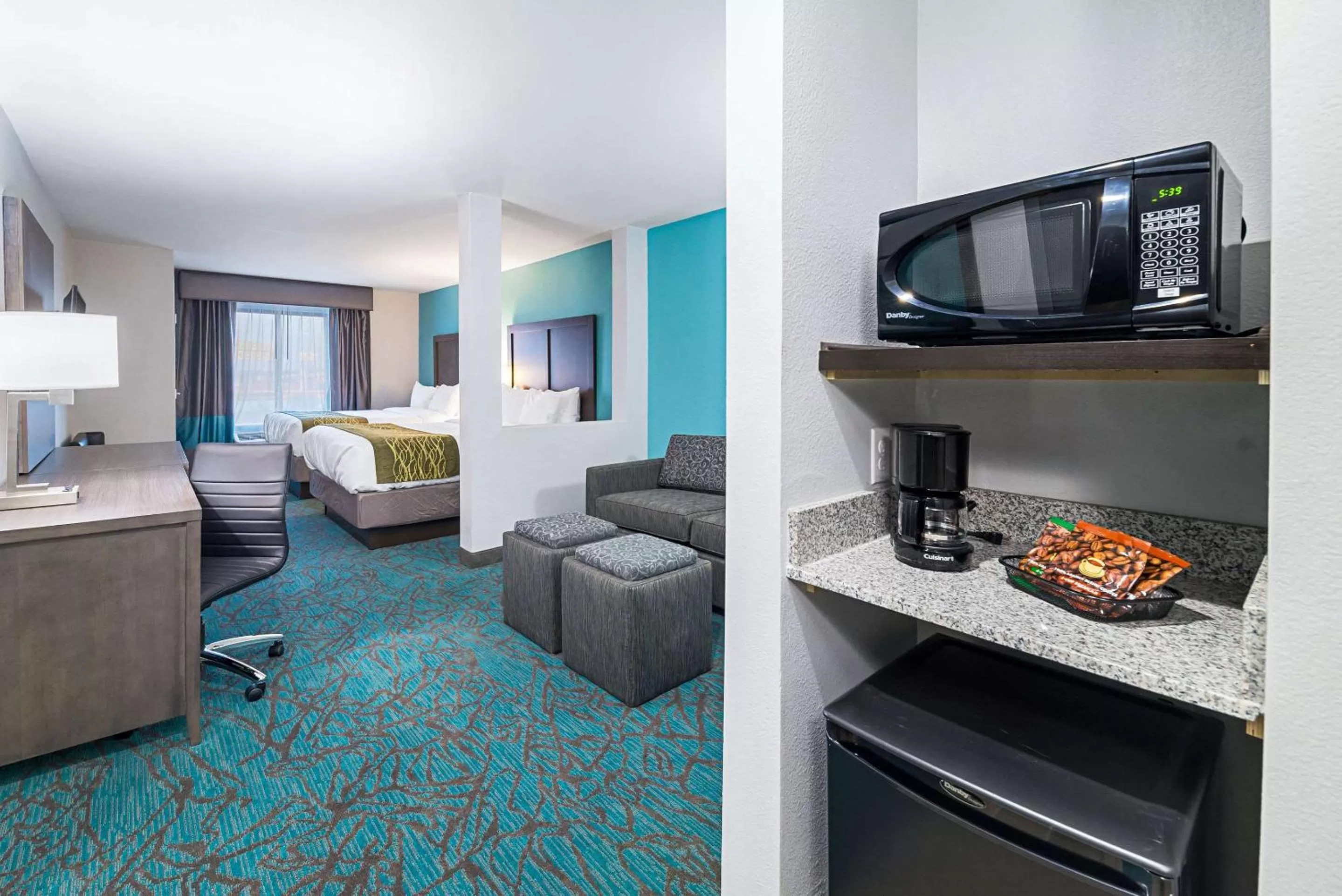 Photo of the whole room in Comfort Inn & Suites Oklahoma City near Bricktown