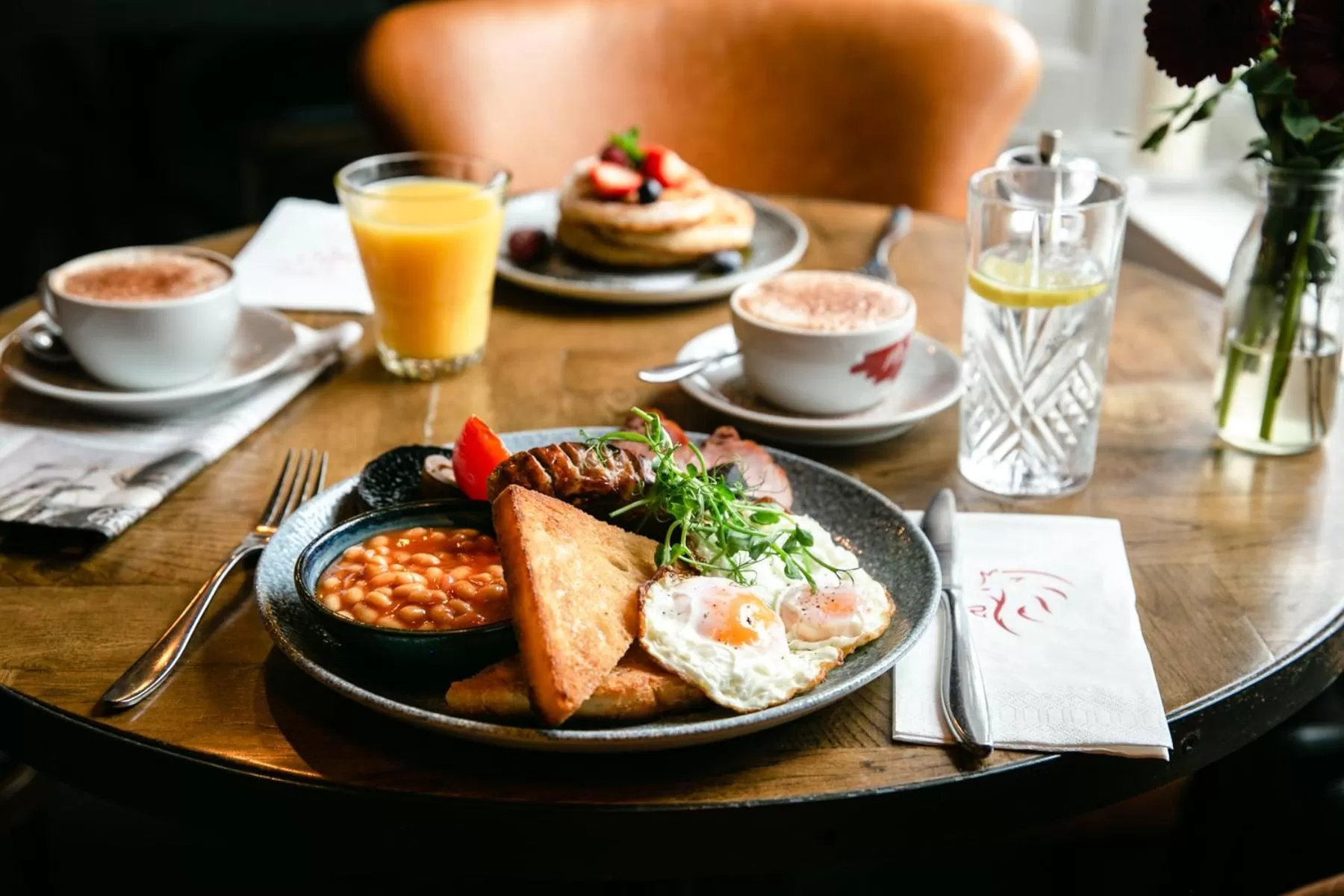 Breakfast in The Red Lion