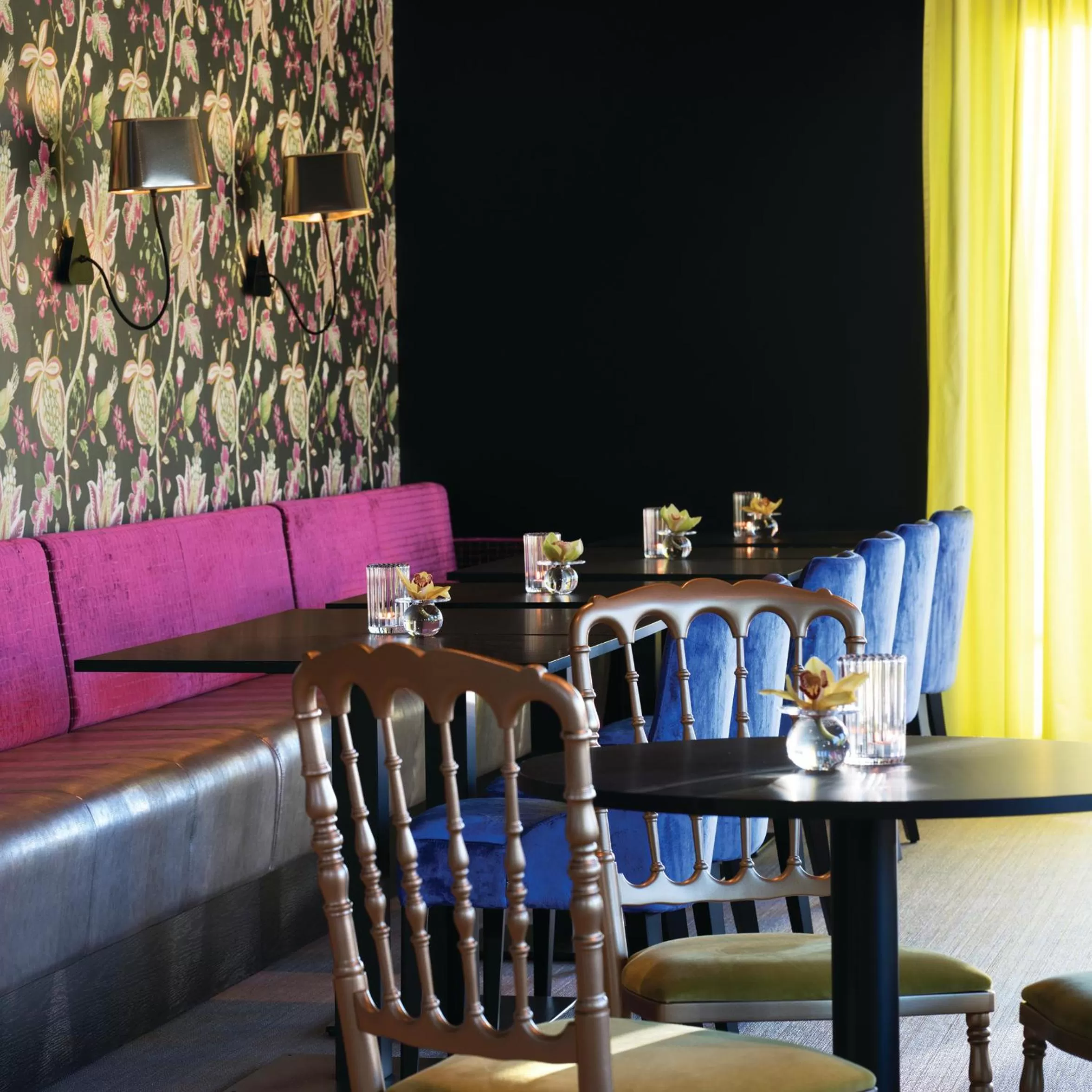 Lounge or bar in Thon Hotel Arendal