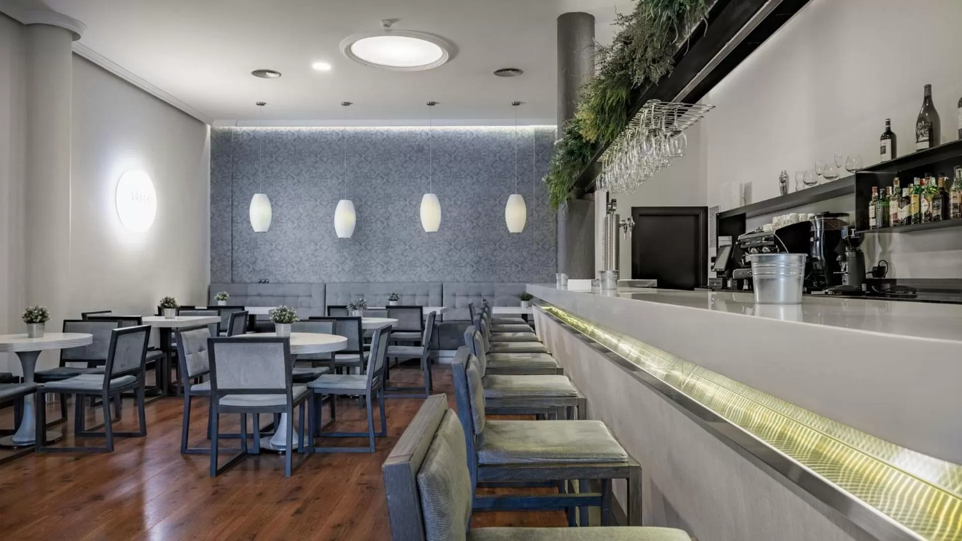 Restaurant/places to eat in Hotel Parque Real