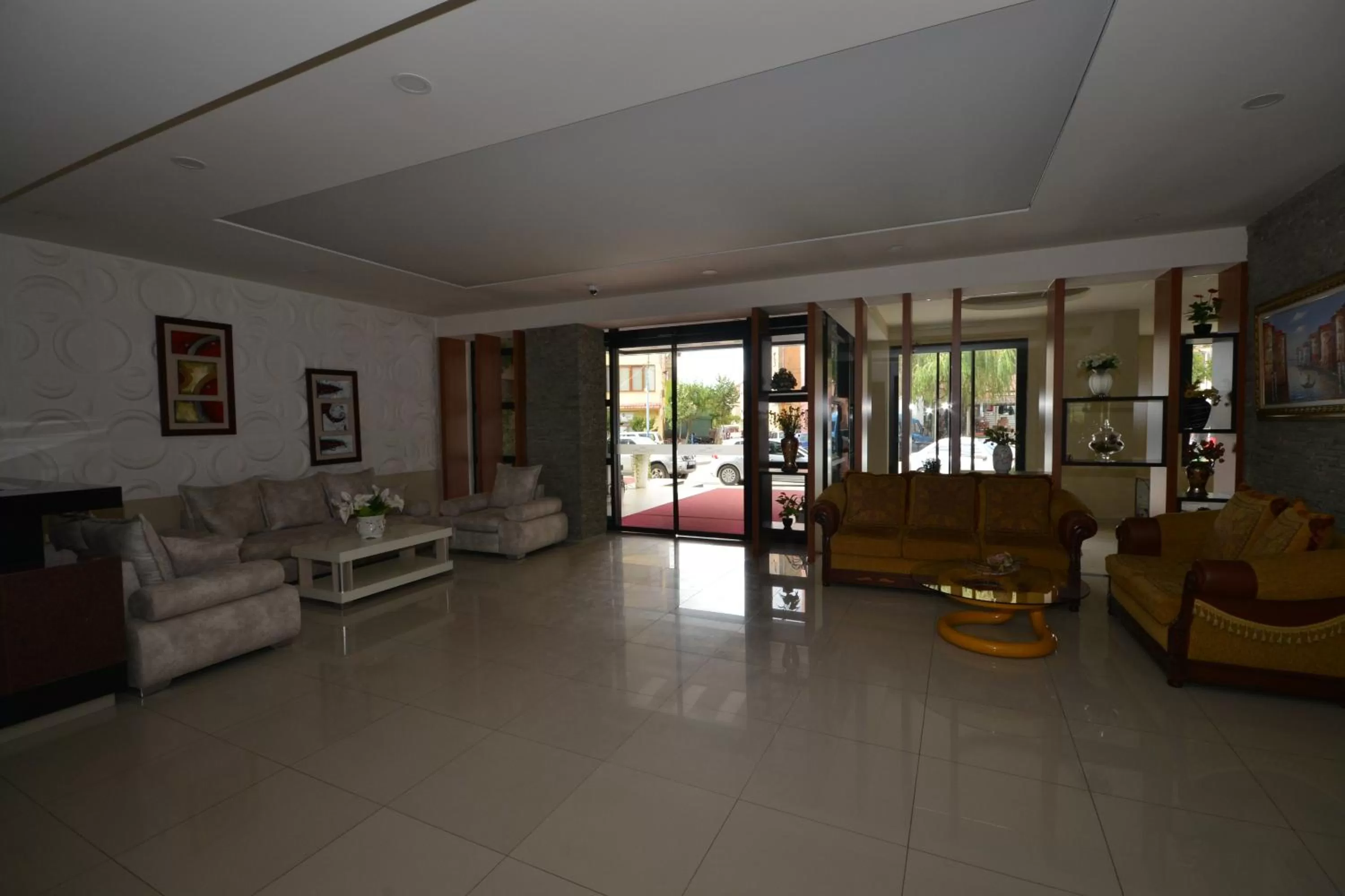 Lobby/Reception in Hotel Veri